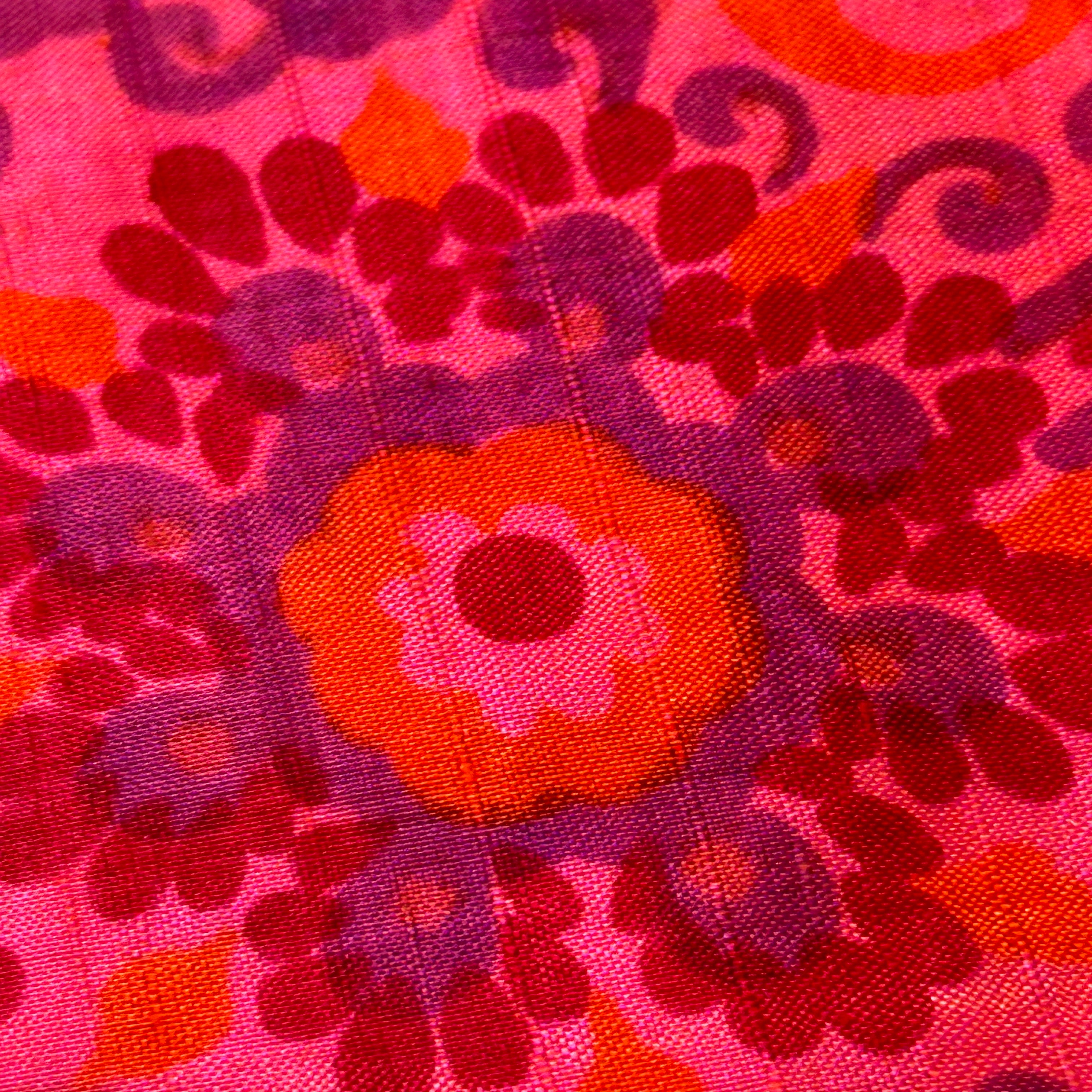 125cms Bright Reds Vintage Floral Fabric Silk