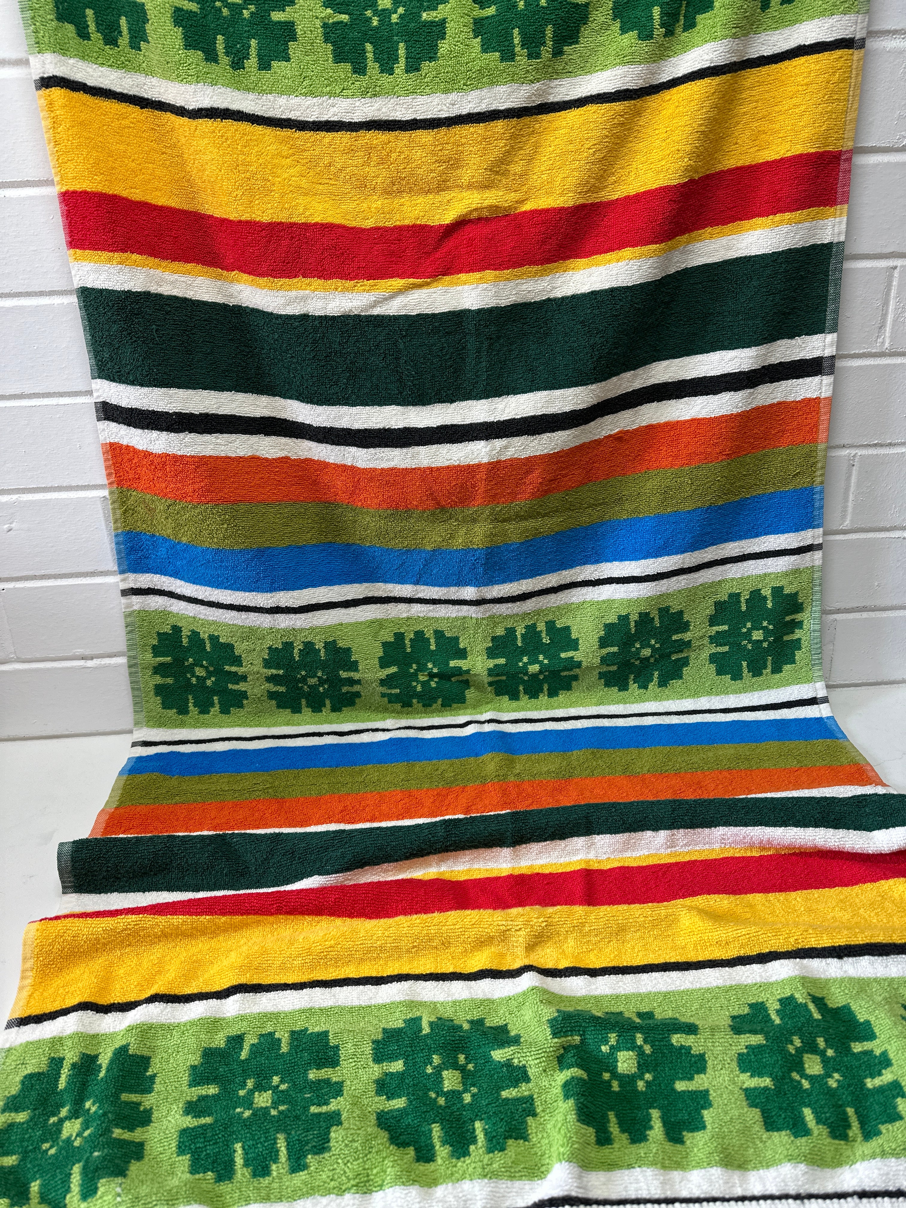 Retro Dri-Glo Cotton Bath Towel UP CYCLE