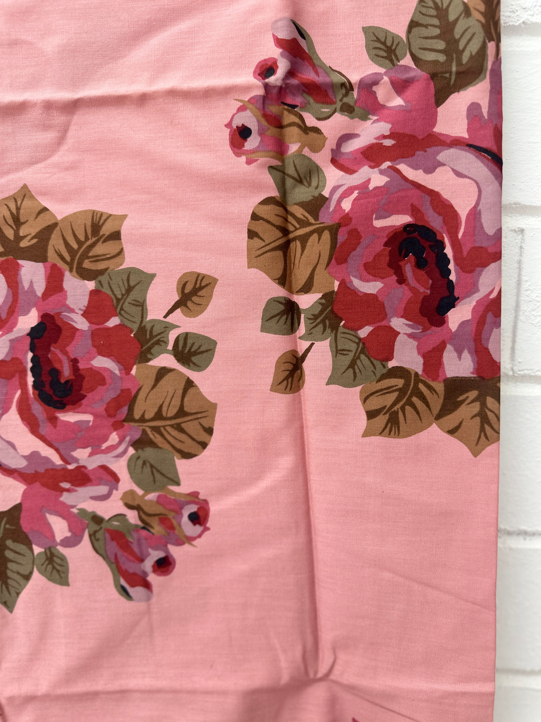200cms Beautiful Vintage Roses in Pinks