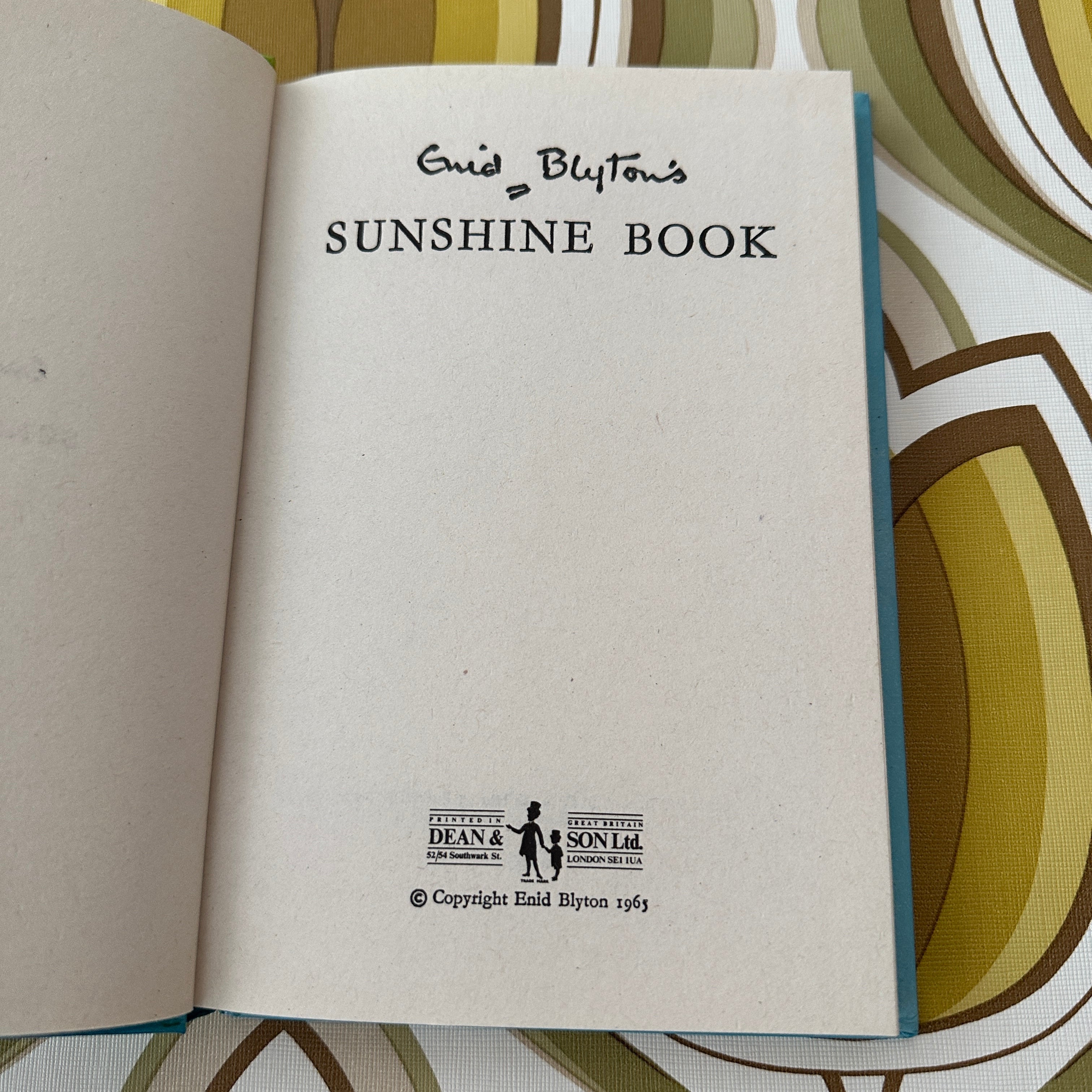 Sunshine Book ENID BLYTON