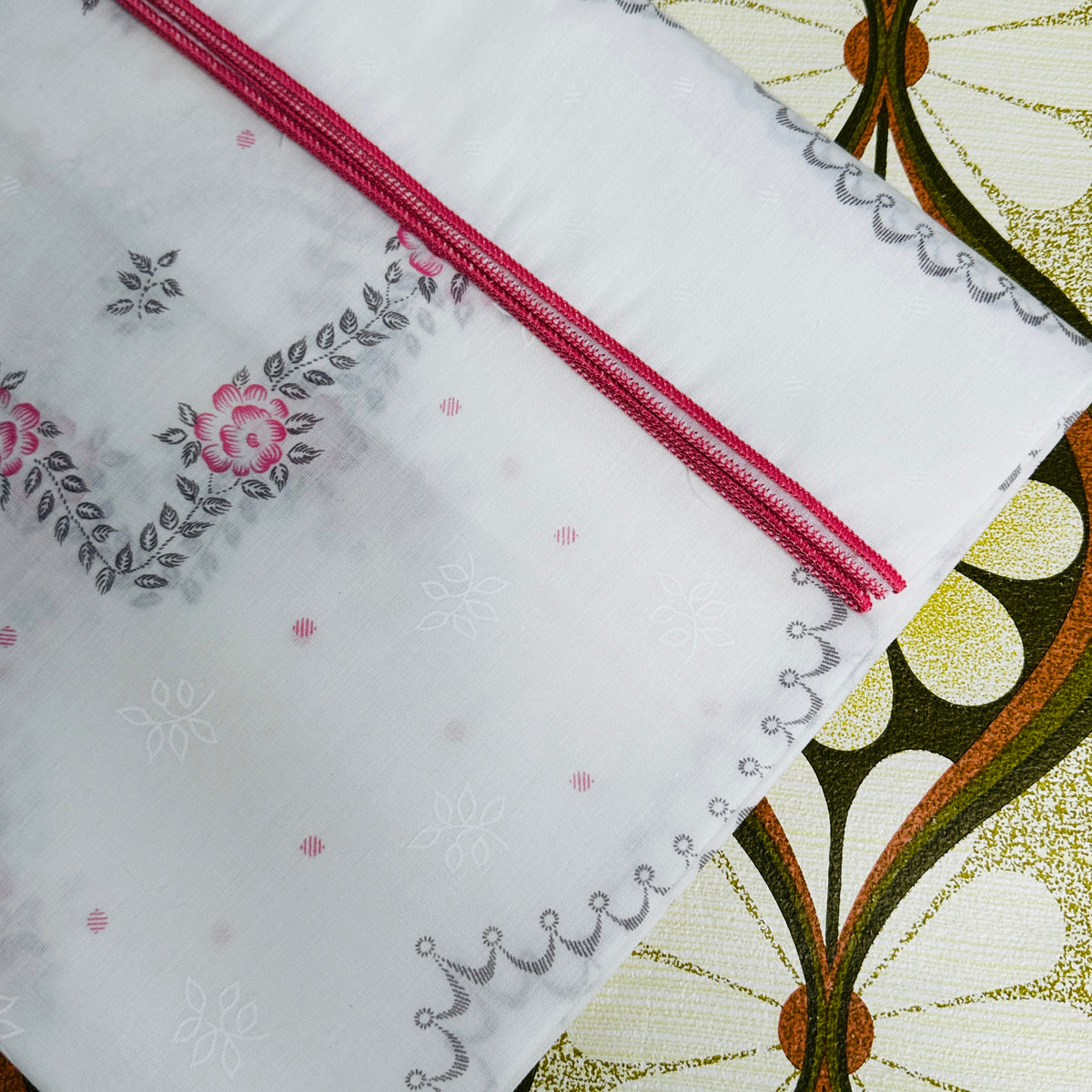 Made in Italy | Vintage House Tablecloth | White Embroidered Design