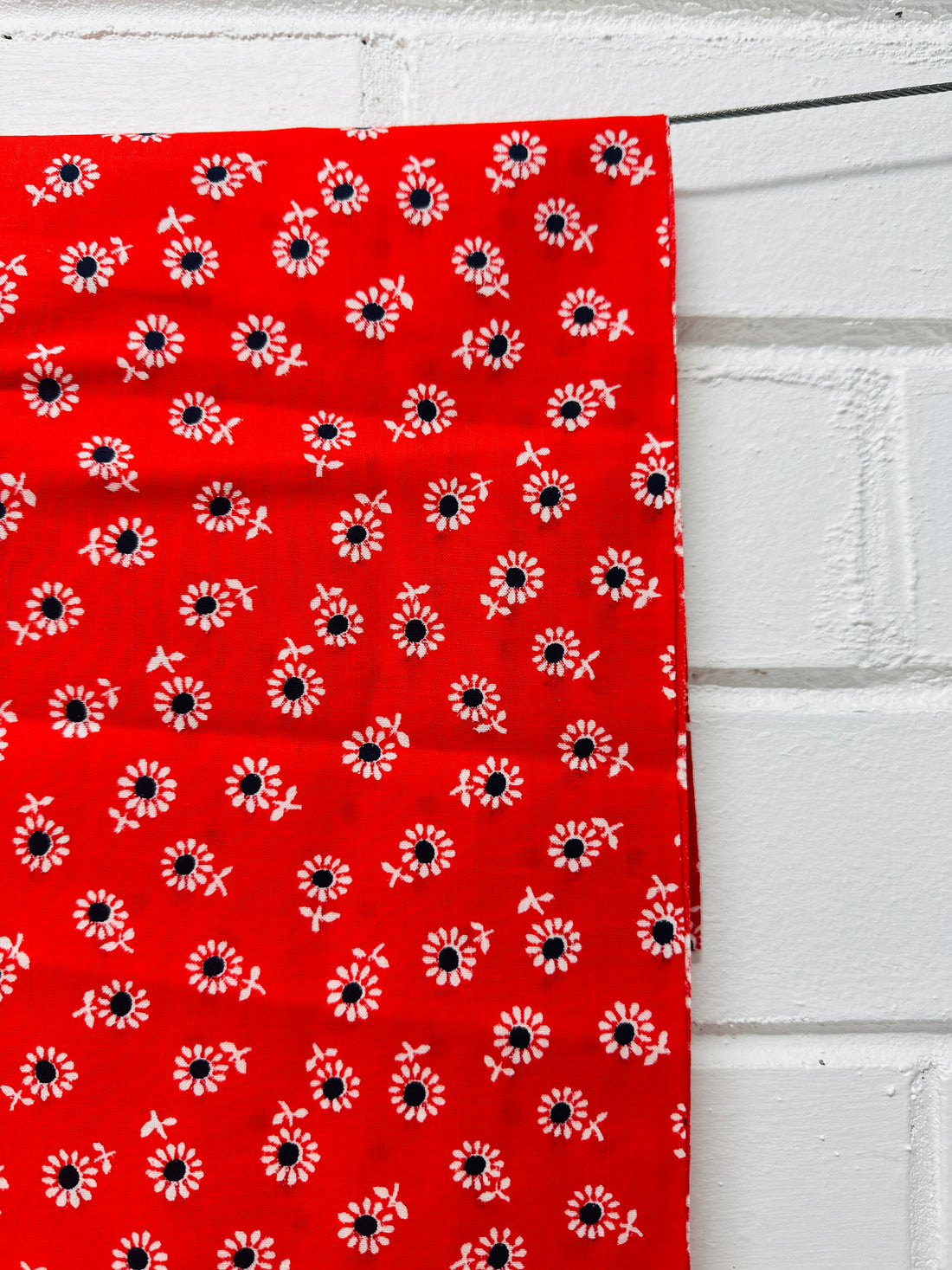 200cms Beautiful Vintage Cotton Fabric Red