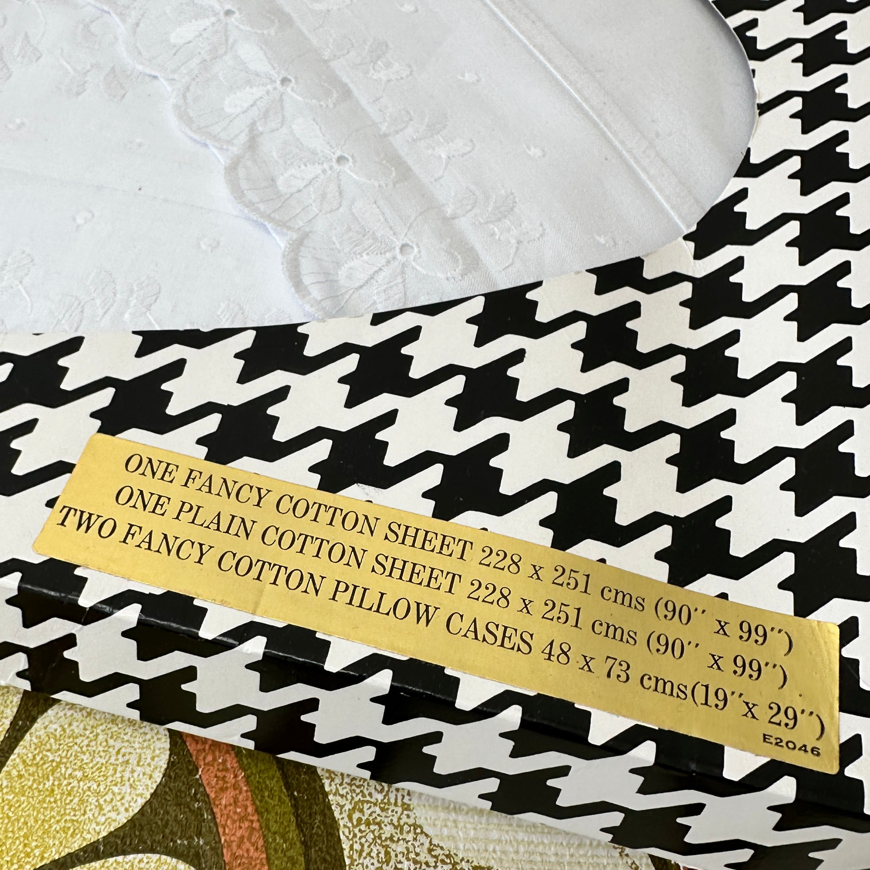 All Cotton Retro Boxed Bed Set Embroidered White