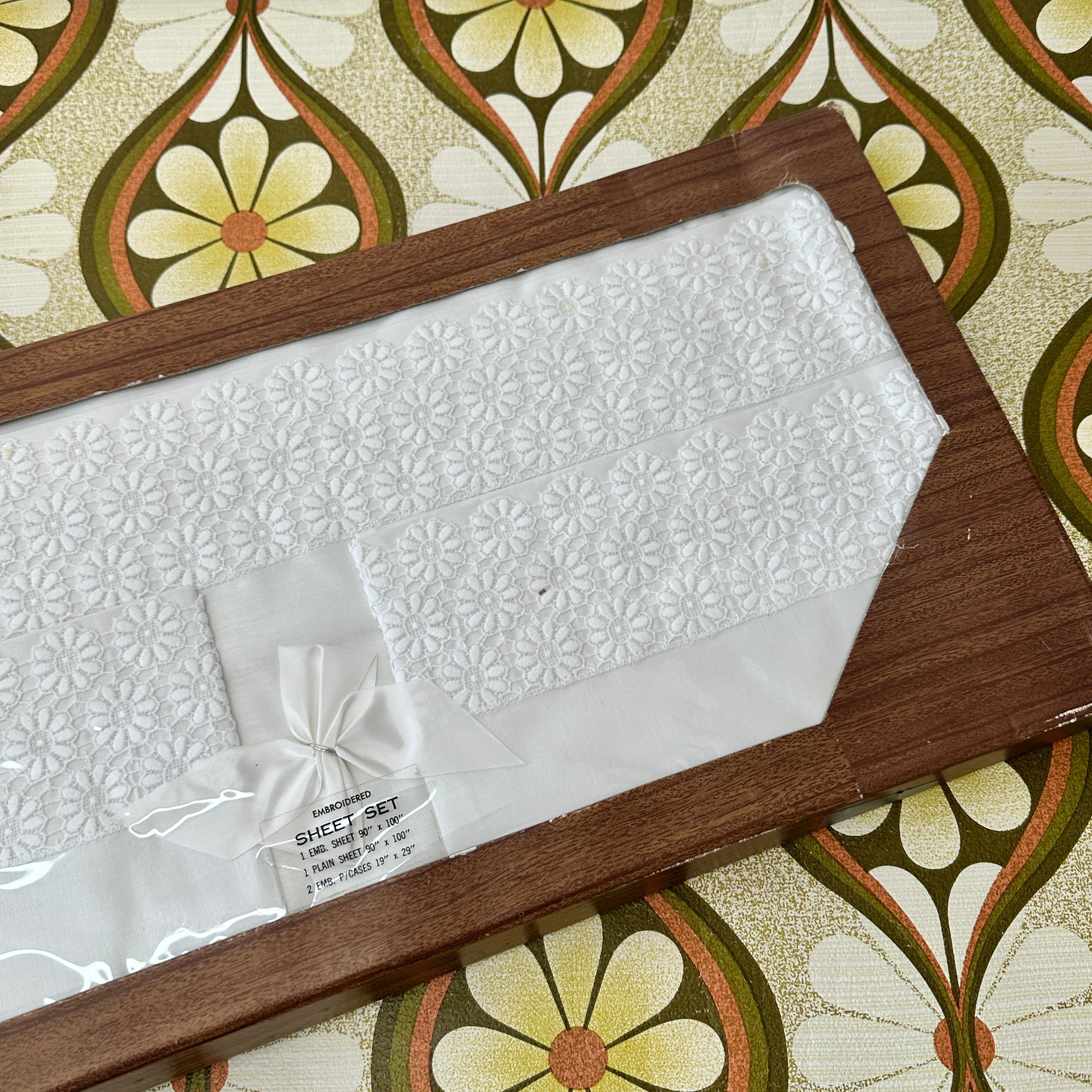 Bright White Vintage Sheet Set EMBROIDERED