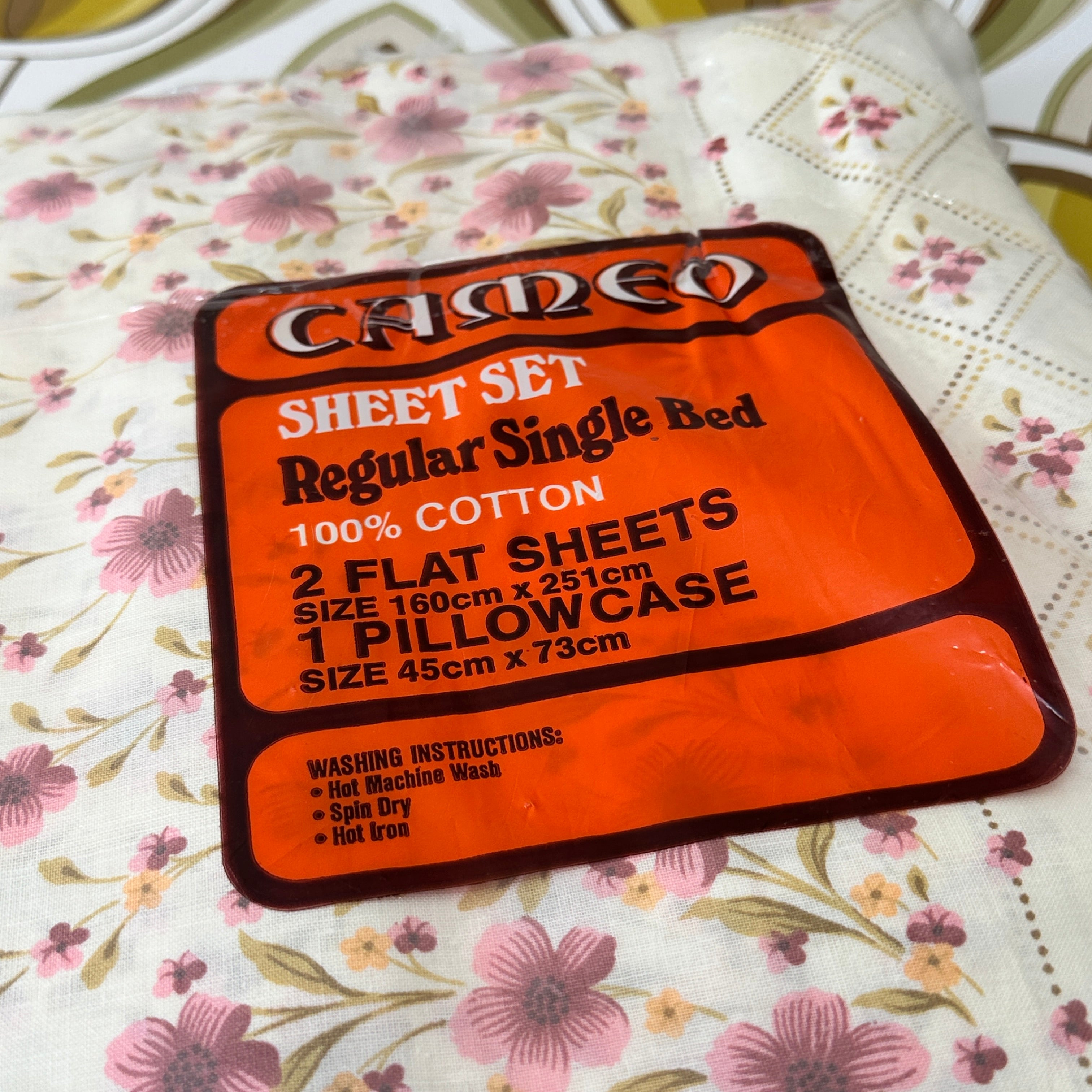 Vintage UNUSED Floral CAMEO Sheet Set COTTON