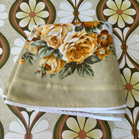 UNUSED Brown Floral ROUND Tablecloth