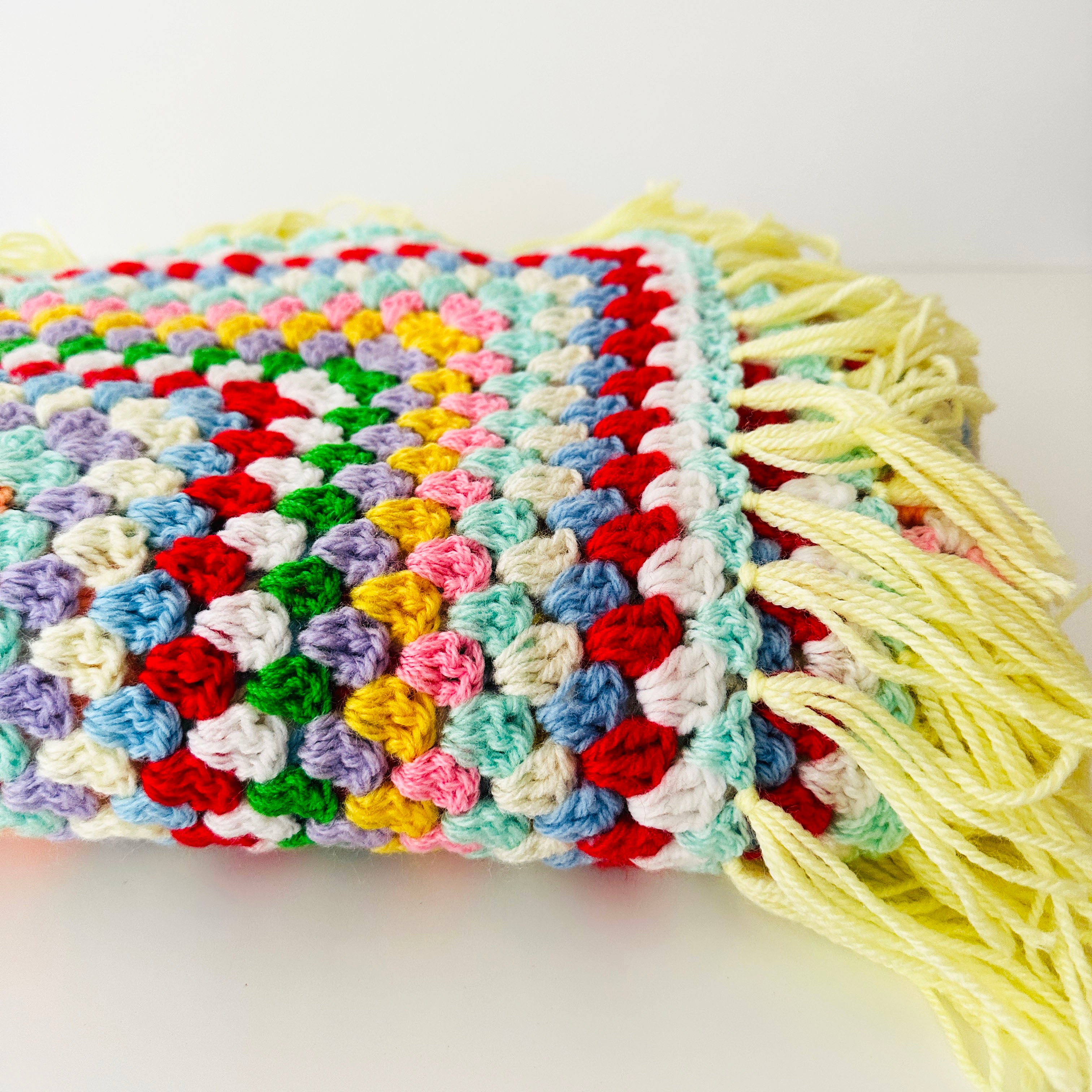 Beautiful Vintage Knitted Blanket YELLOW FRINGE Pink Peacock