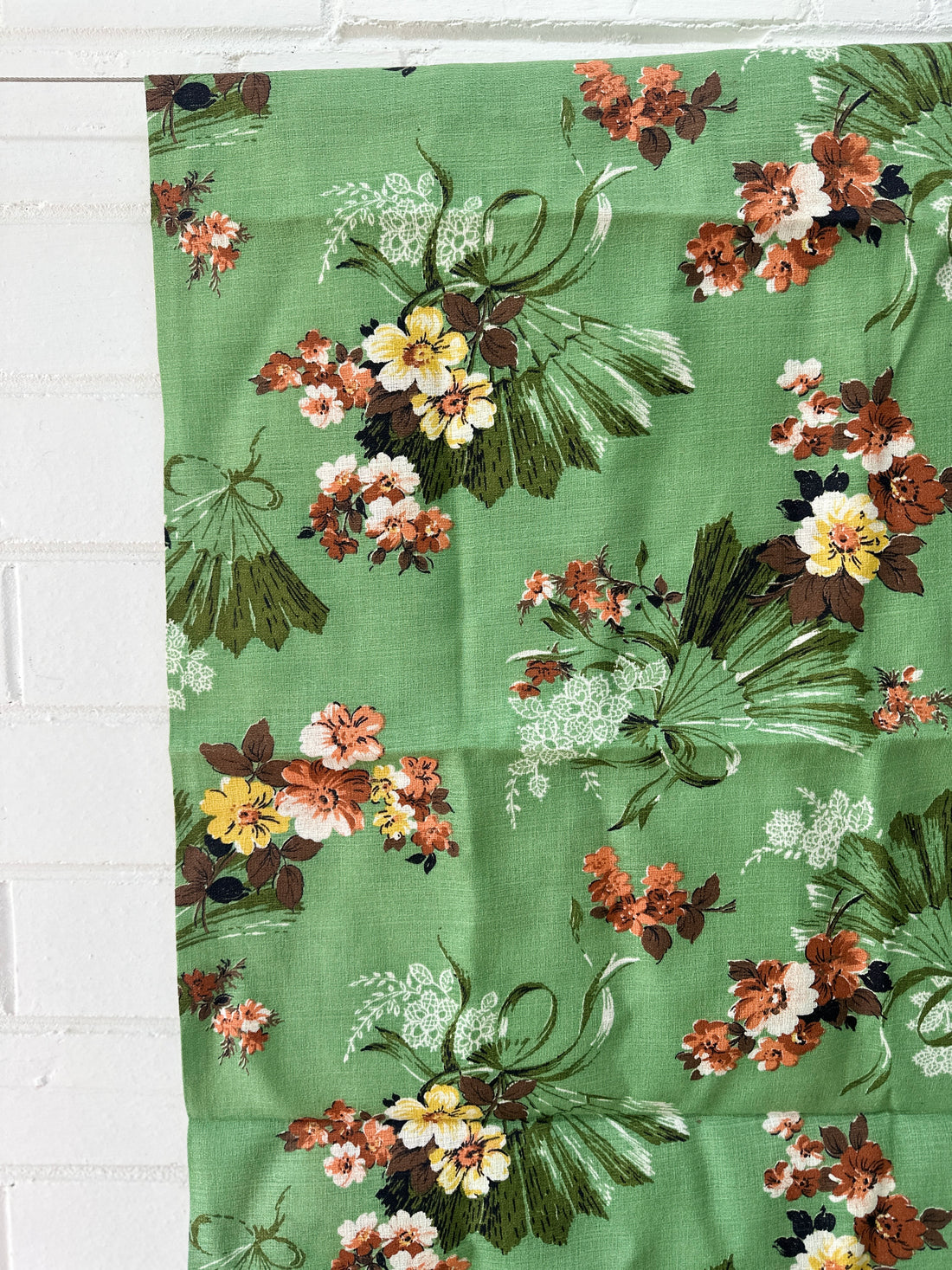 140cms Stunning Green Vintage Floral Fabric LOVE