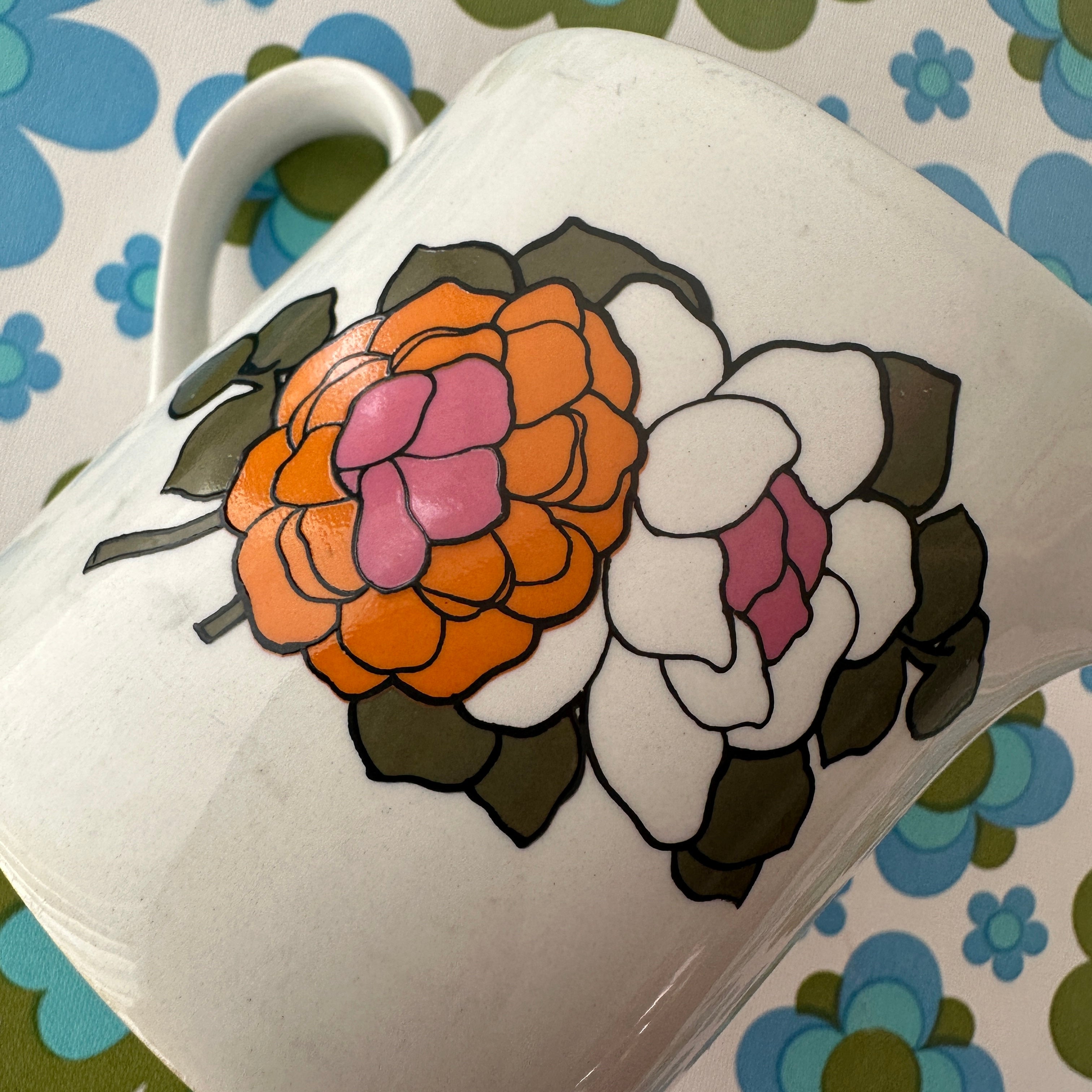 MYOTT Staffordshire JUG Retro Flower Power