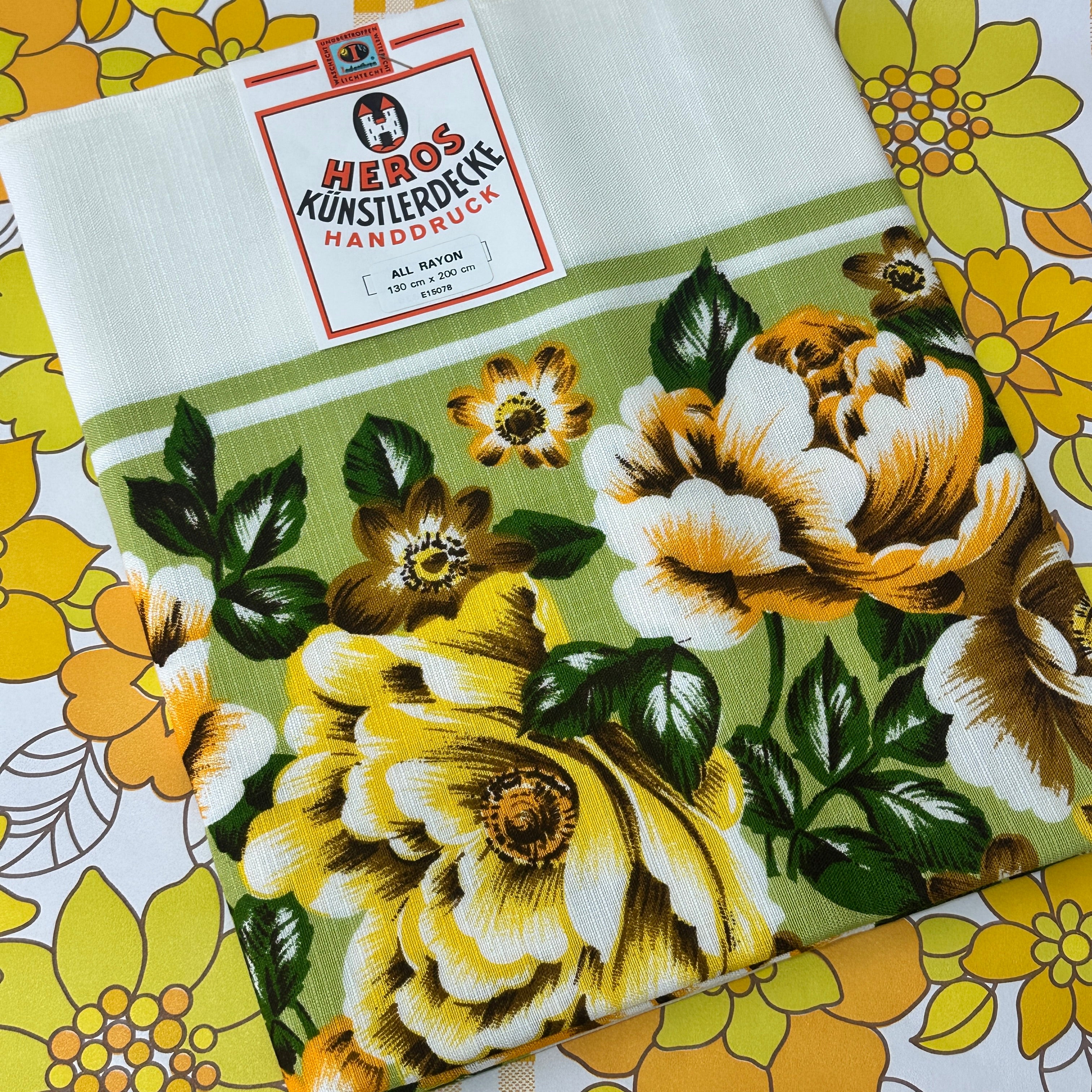 HEROS Unused VINTAGE Tablecloth Green Floral