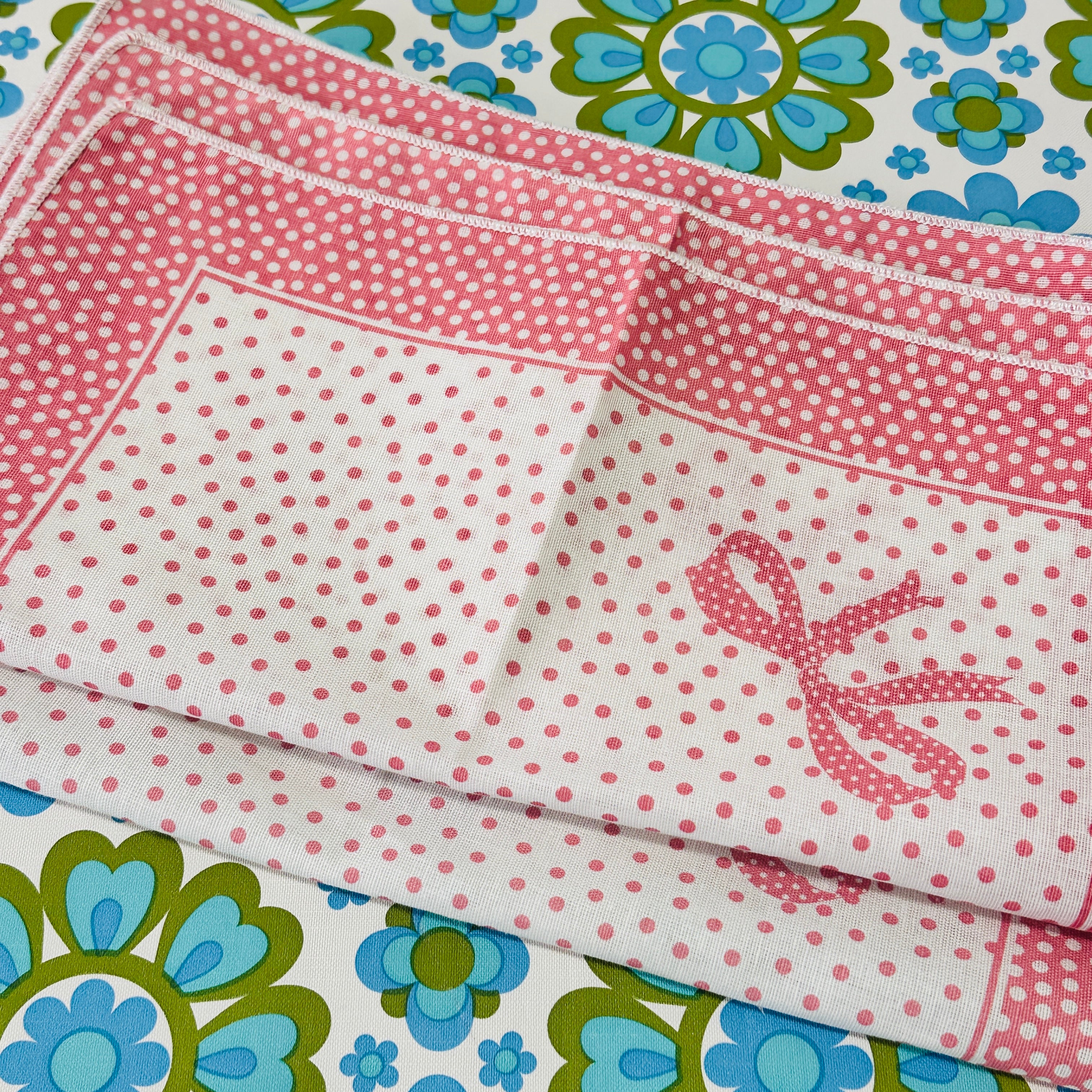 UNUSED Vintage Napkins BOWS Polka Dot