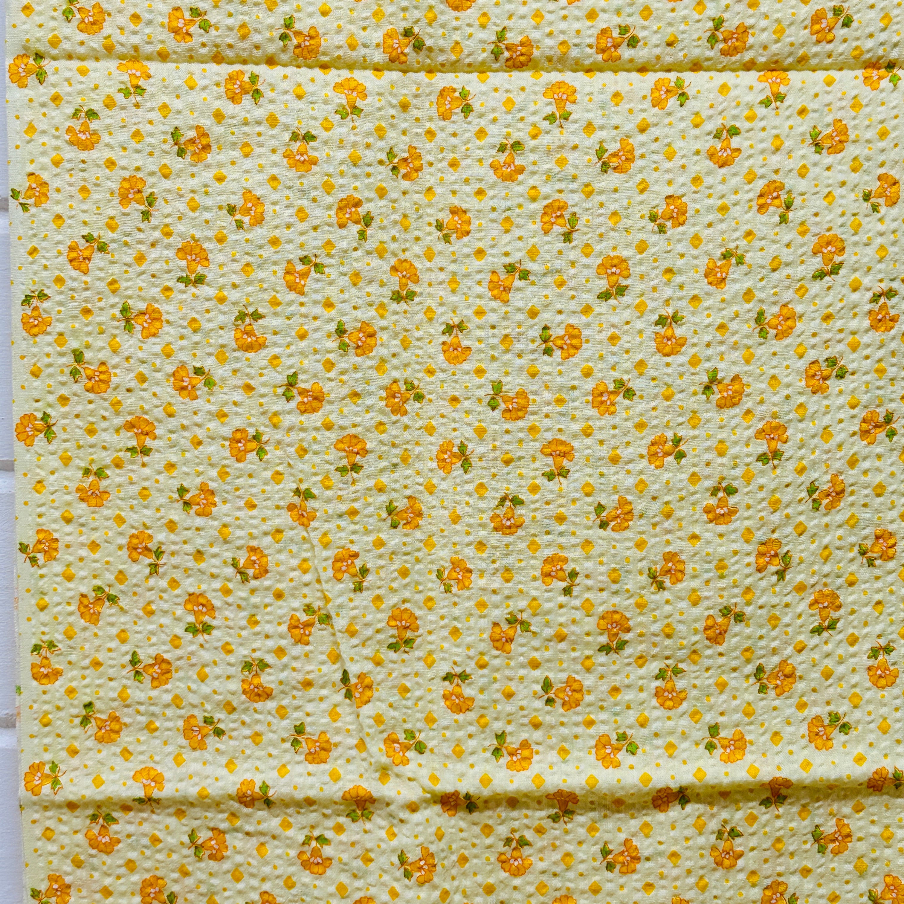 150cms Pretty Yellow Floral Fabric Cotton VINTAGE
