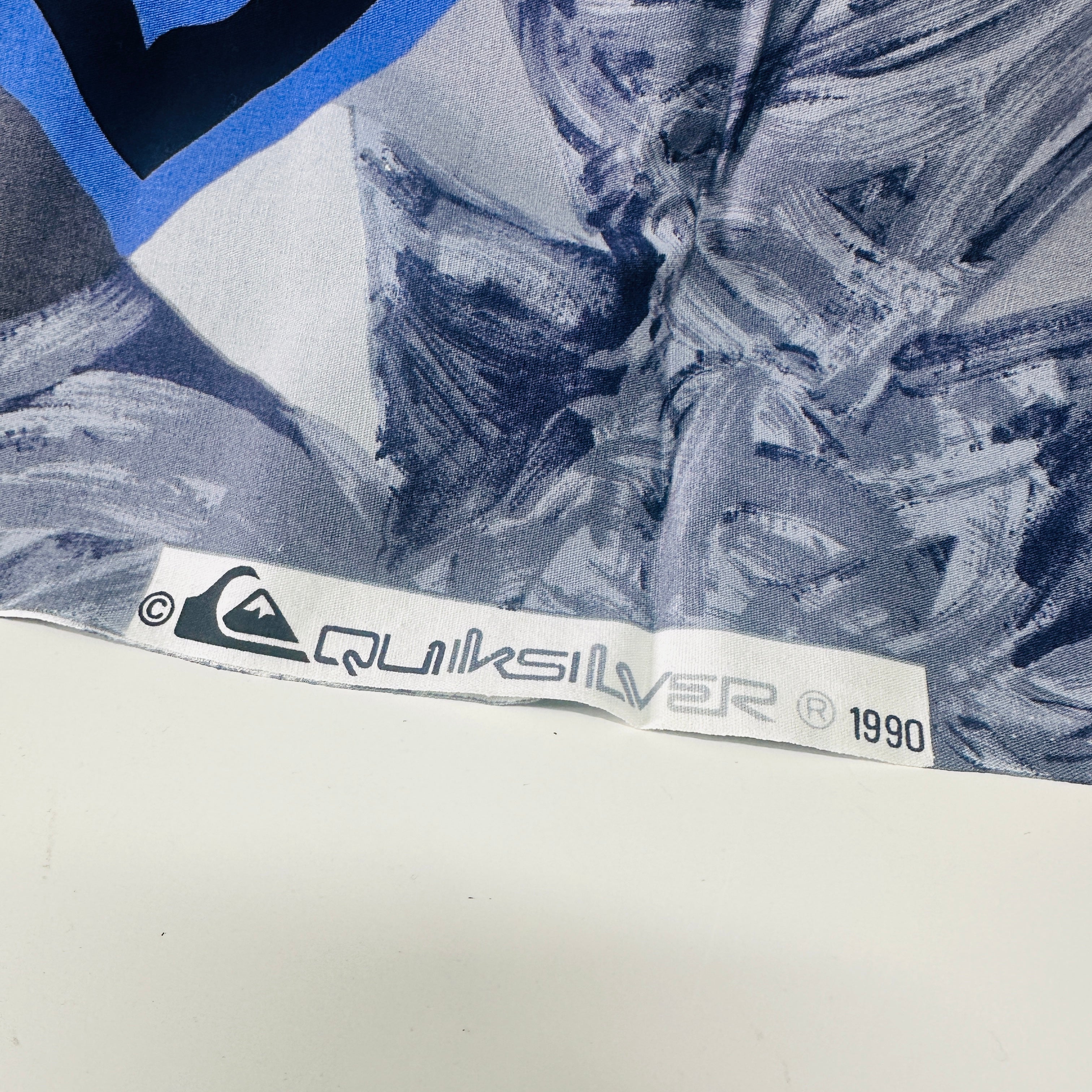 180cms Vintage 1990 Quiksilver Fabric Cotton Retro