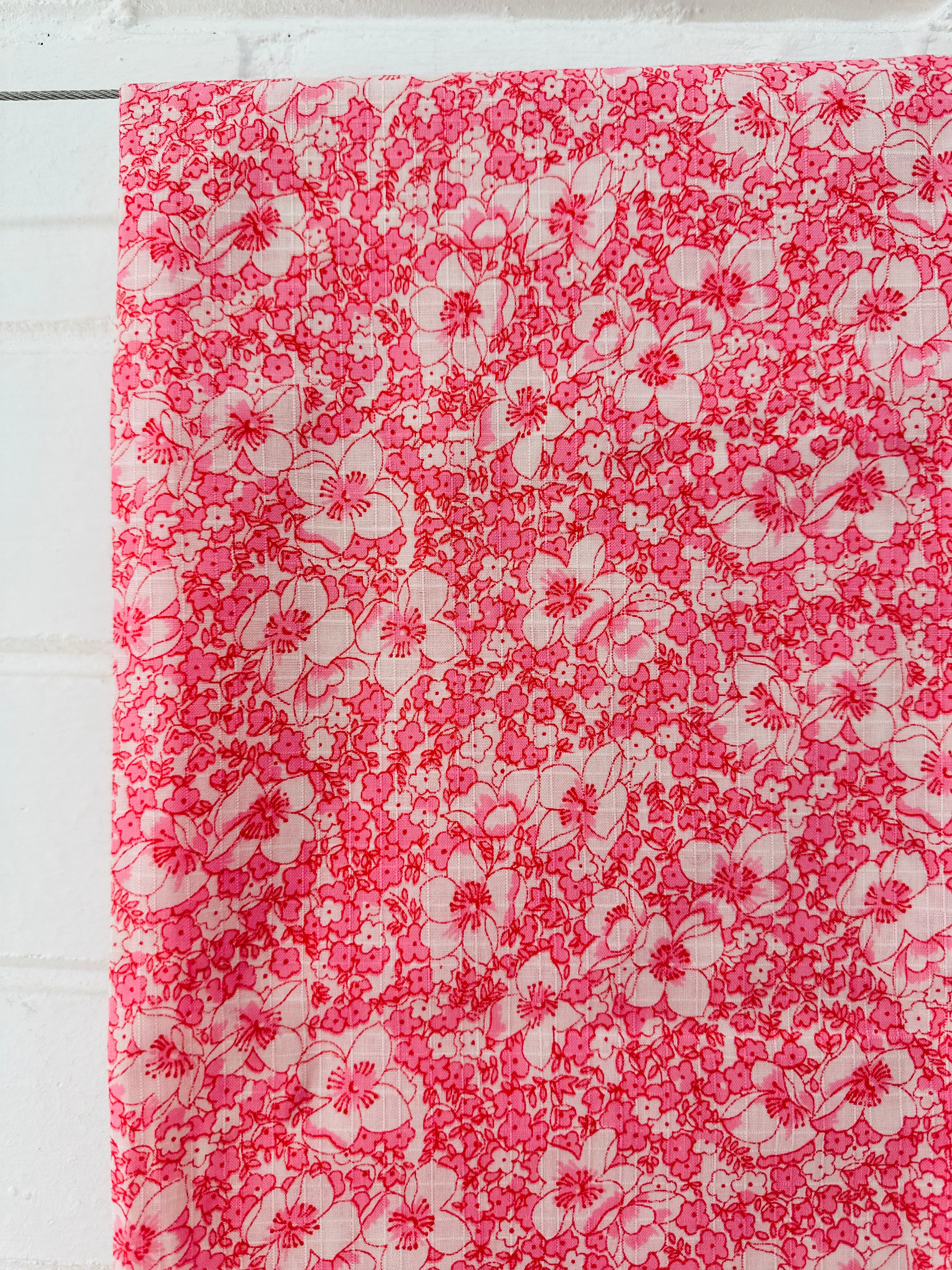 320cms Beautiful Pink Floral Cotton Fabric VINTAGE