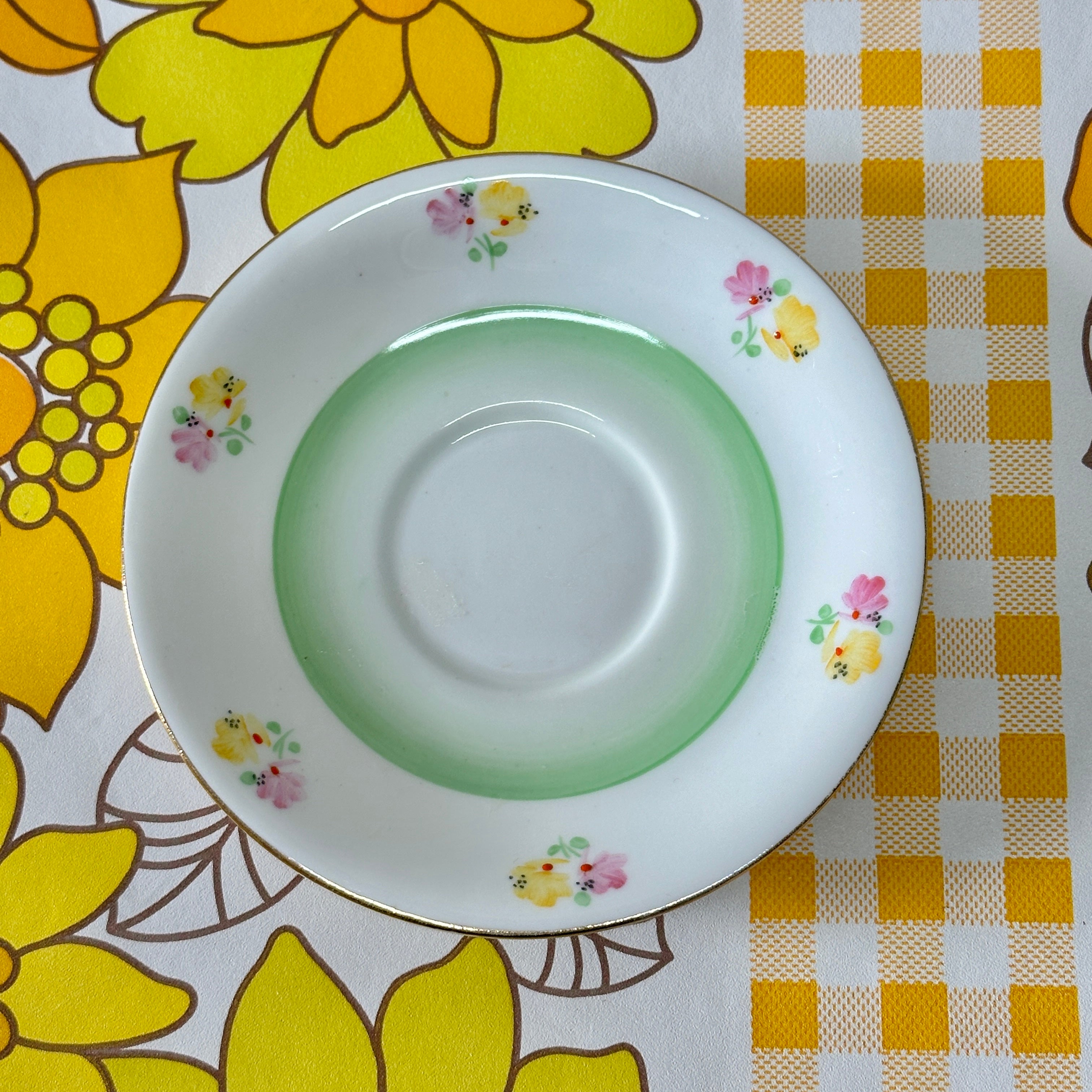 Spare ADORABLE Vintage Plate