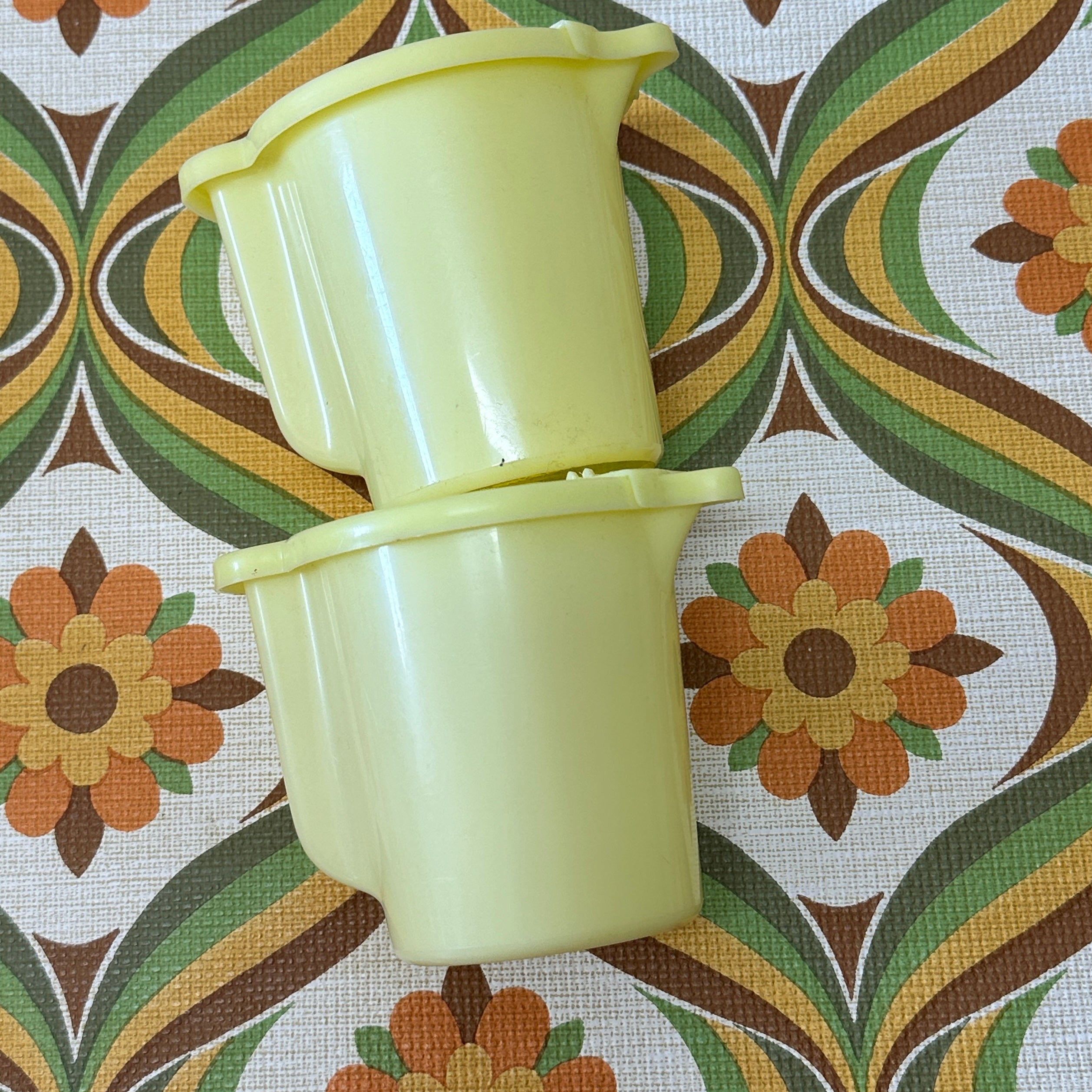 Vintage TUPPERWARE Sugar & Creamer