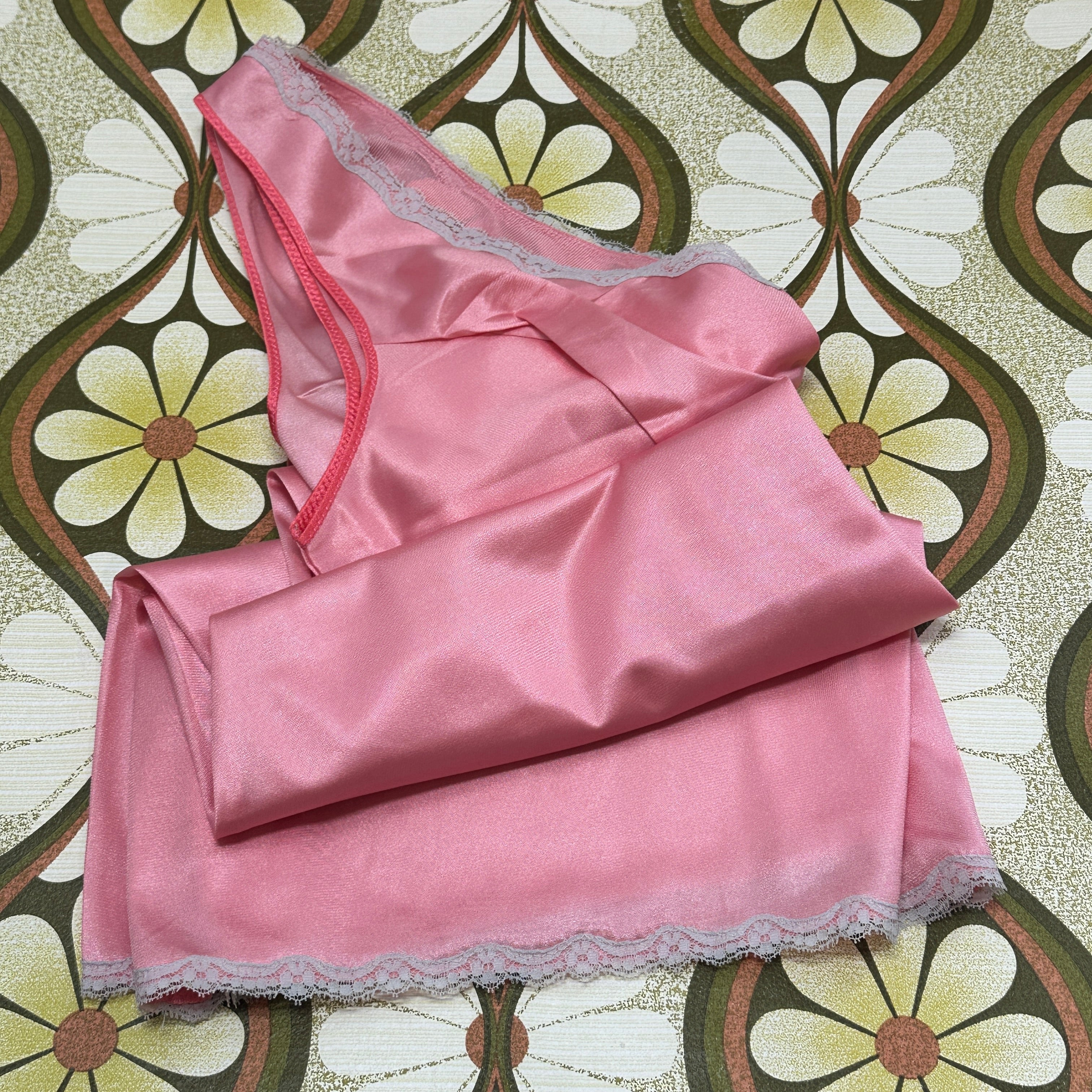 Unworn SLIP Beautiful Lace Vintage PINK