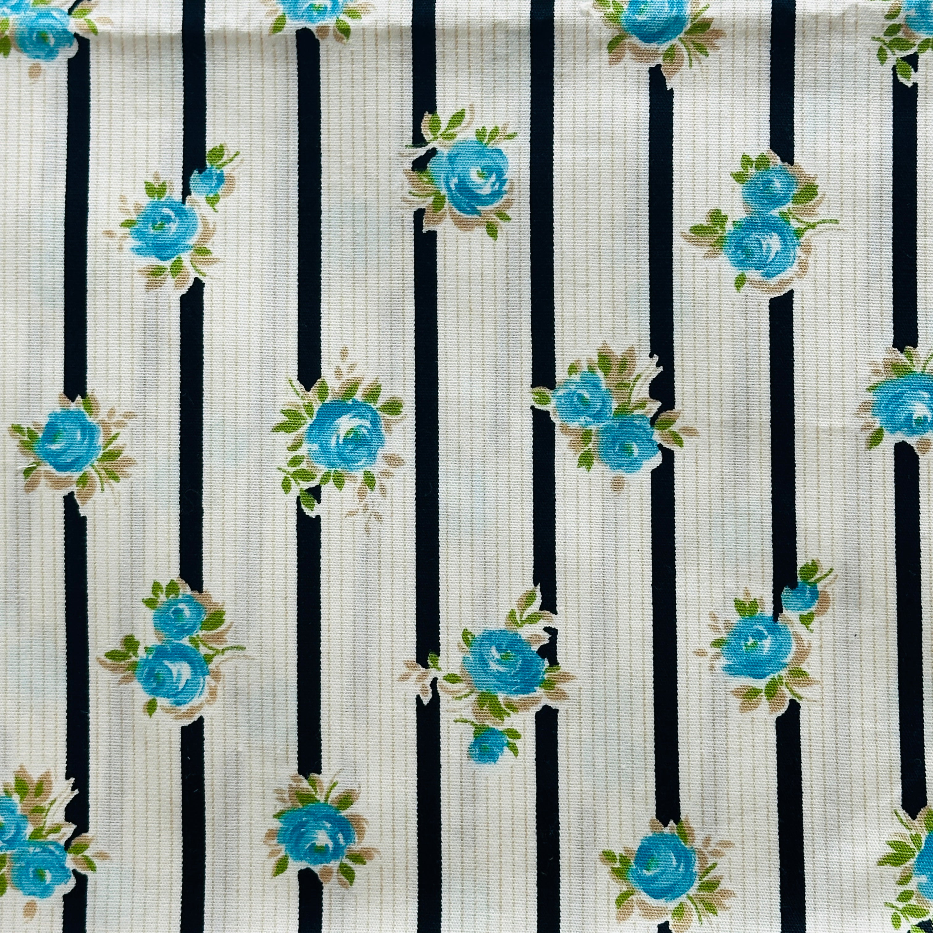 80cms Adorable Vintage Blue Flowers