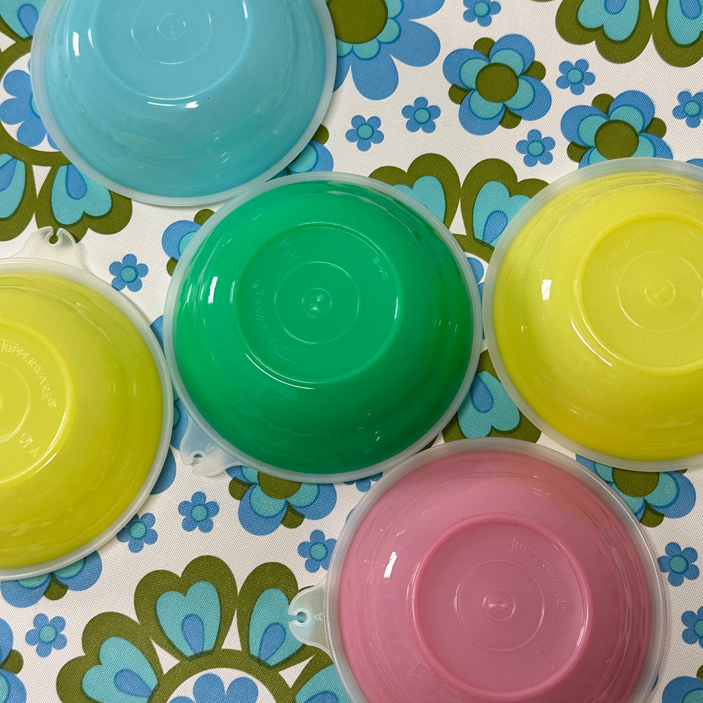 Small Vintage TUPPERWARE Pastel Containers AS NEW