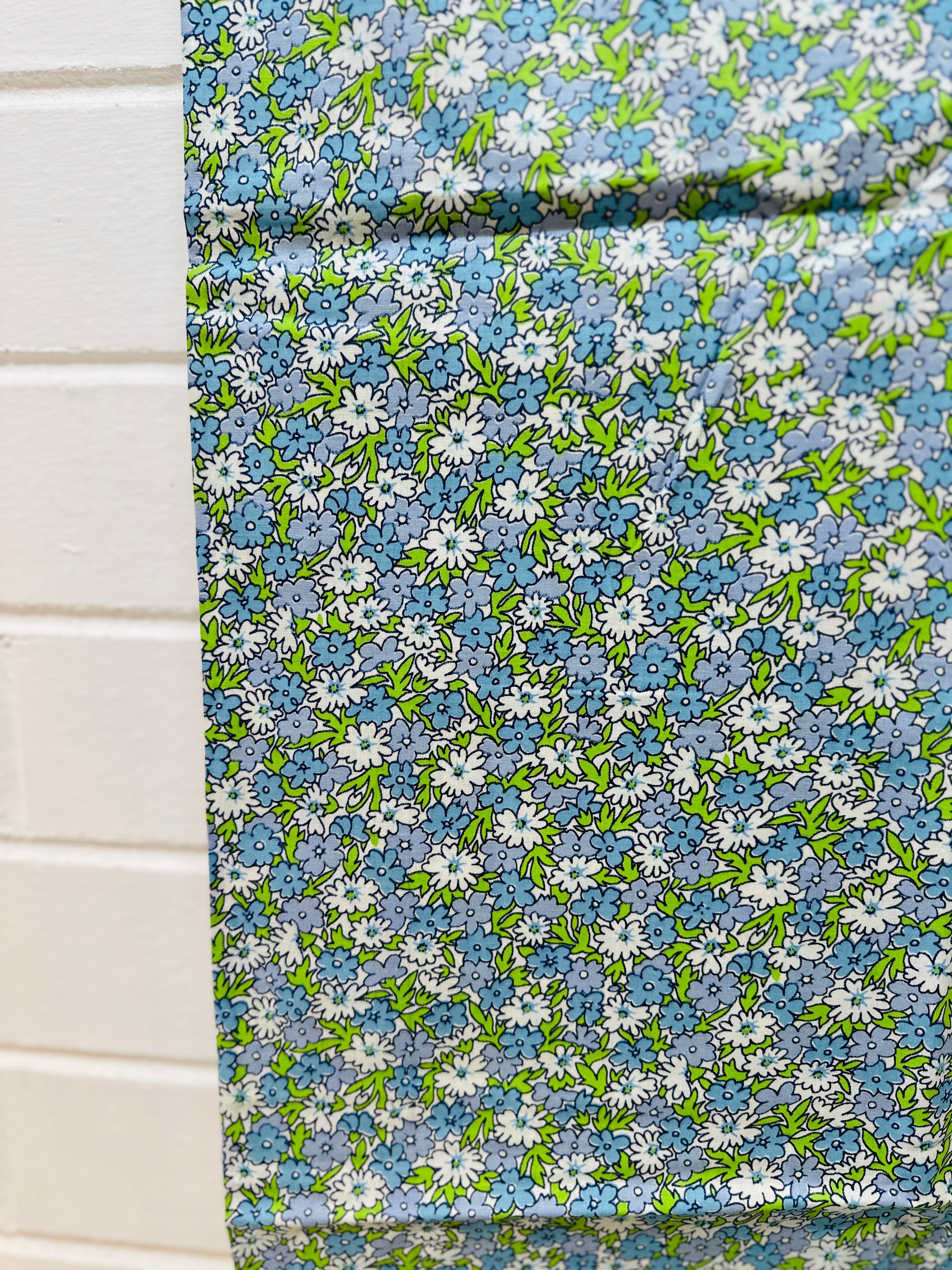 220cms Sweet Blue Cotton Vintage Fabric ADORABLE