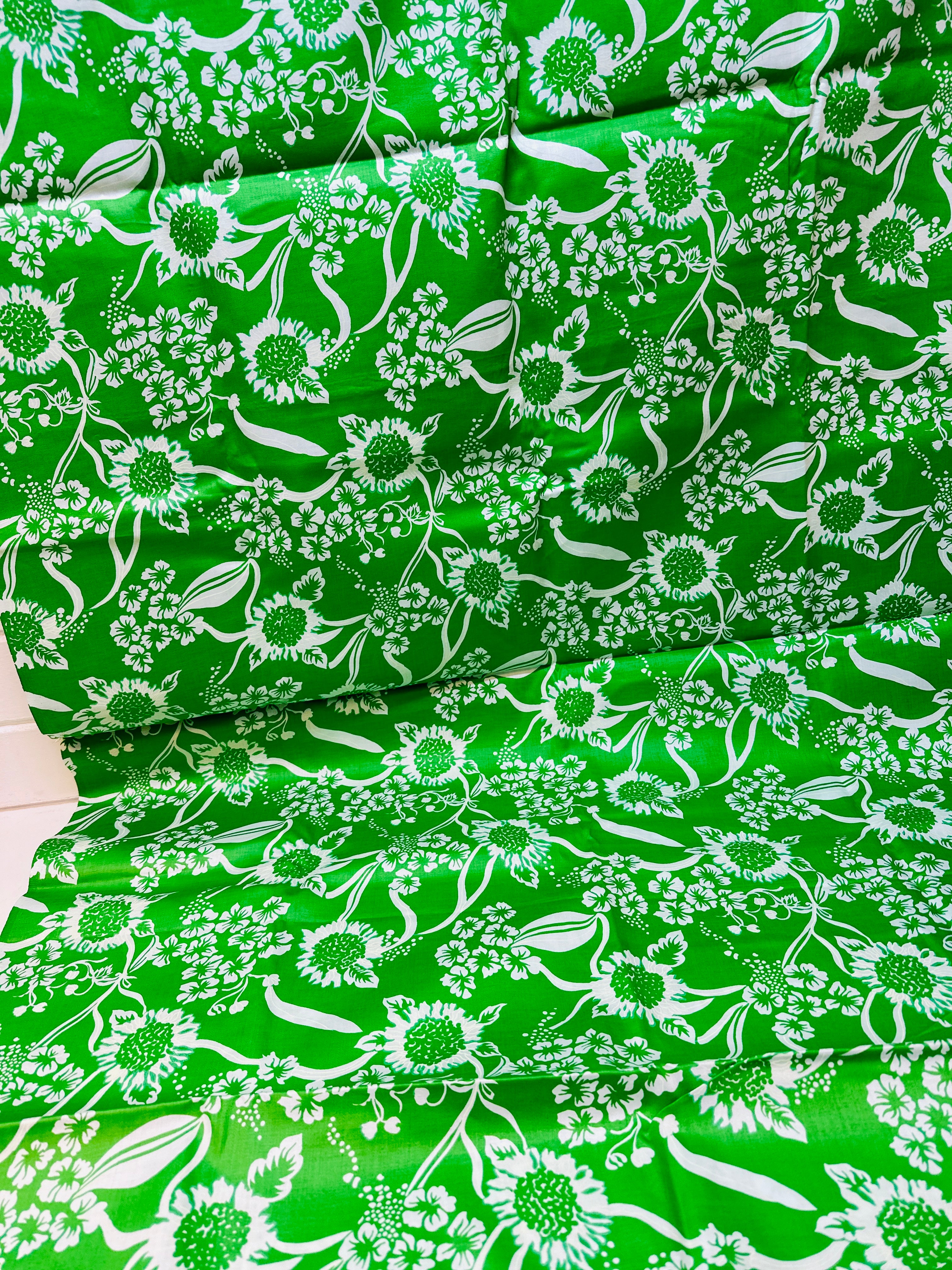 290cms Sweet Green Vintage Cotton Floral FABRIC