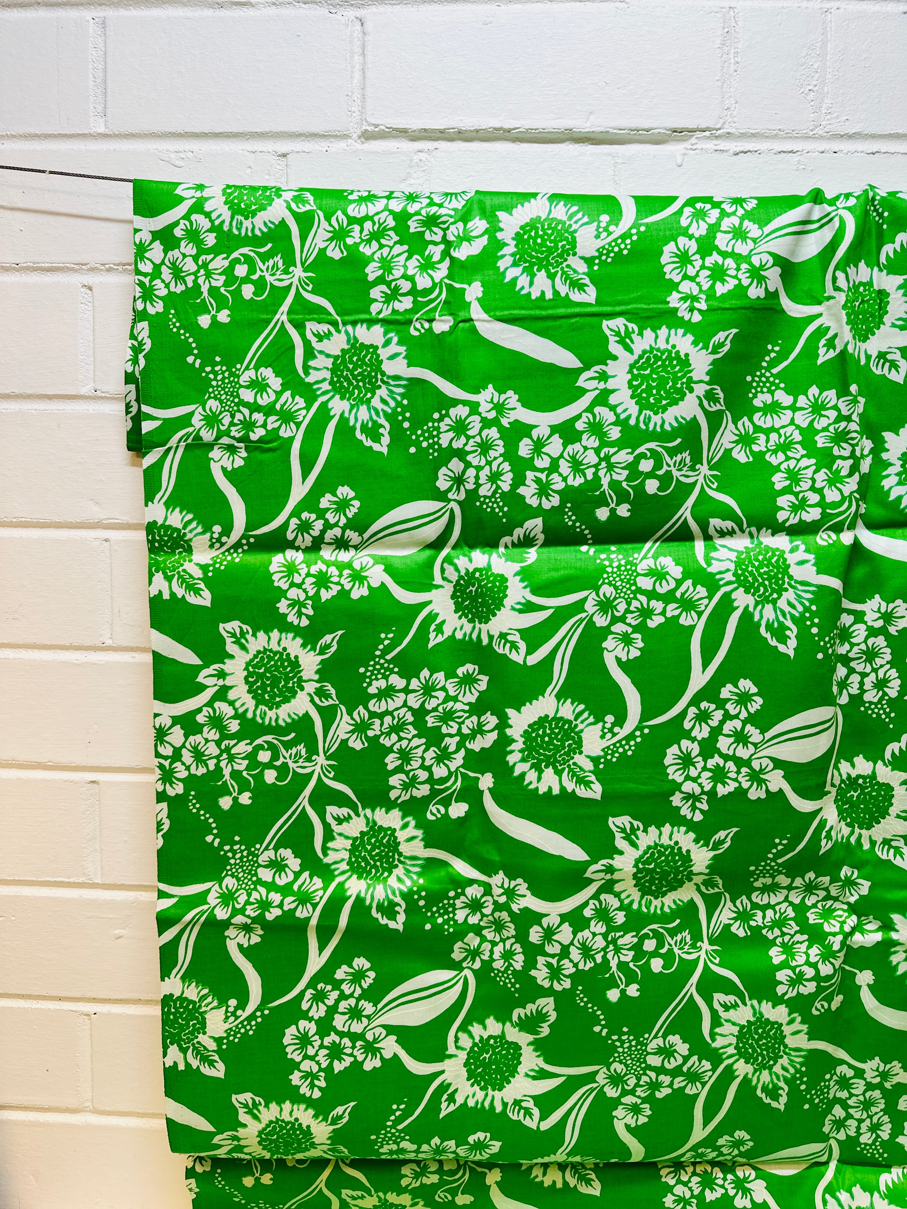 290cms Sweet Green Vintage Cotton Floral FABRIC
