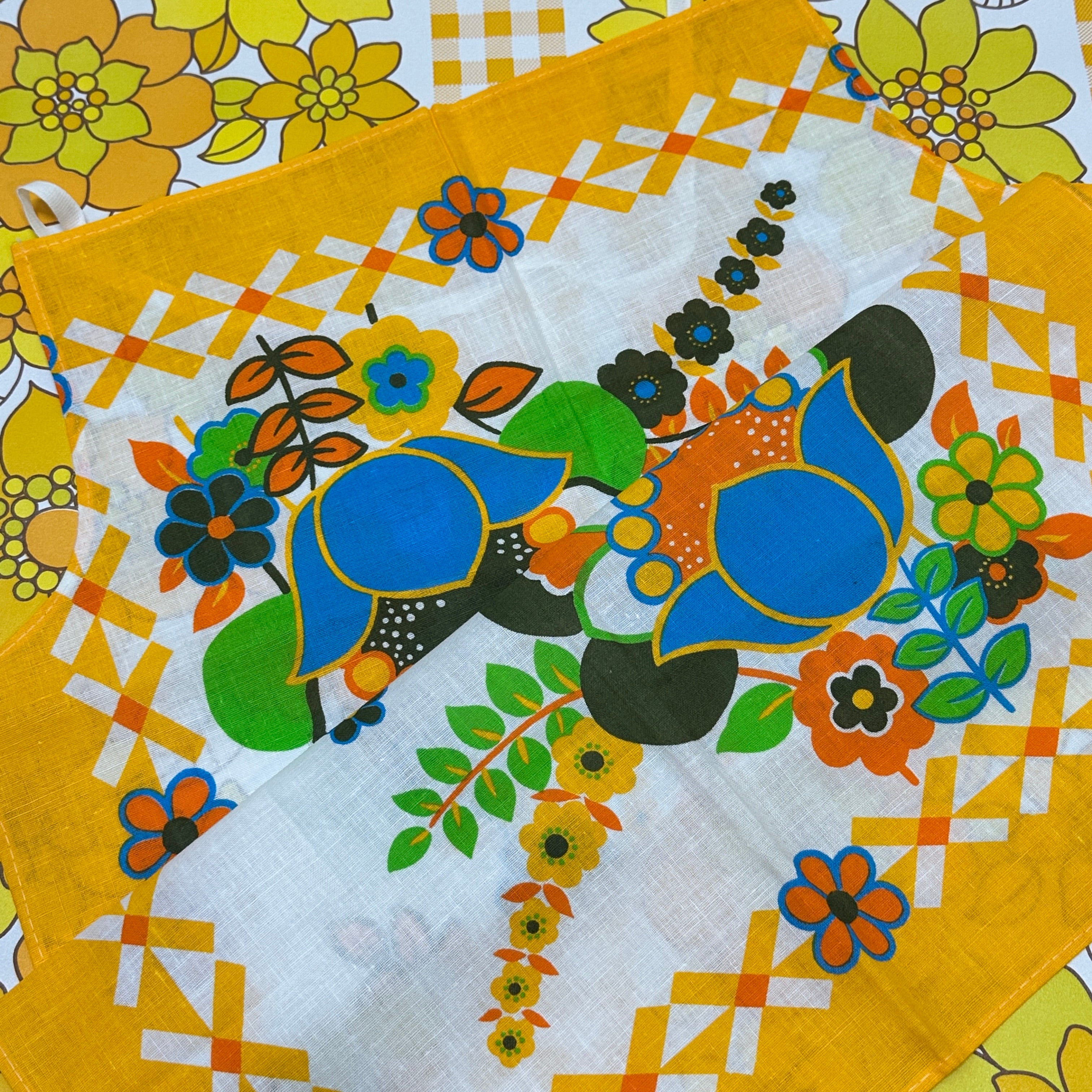 Cute Unused Floral Apron