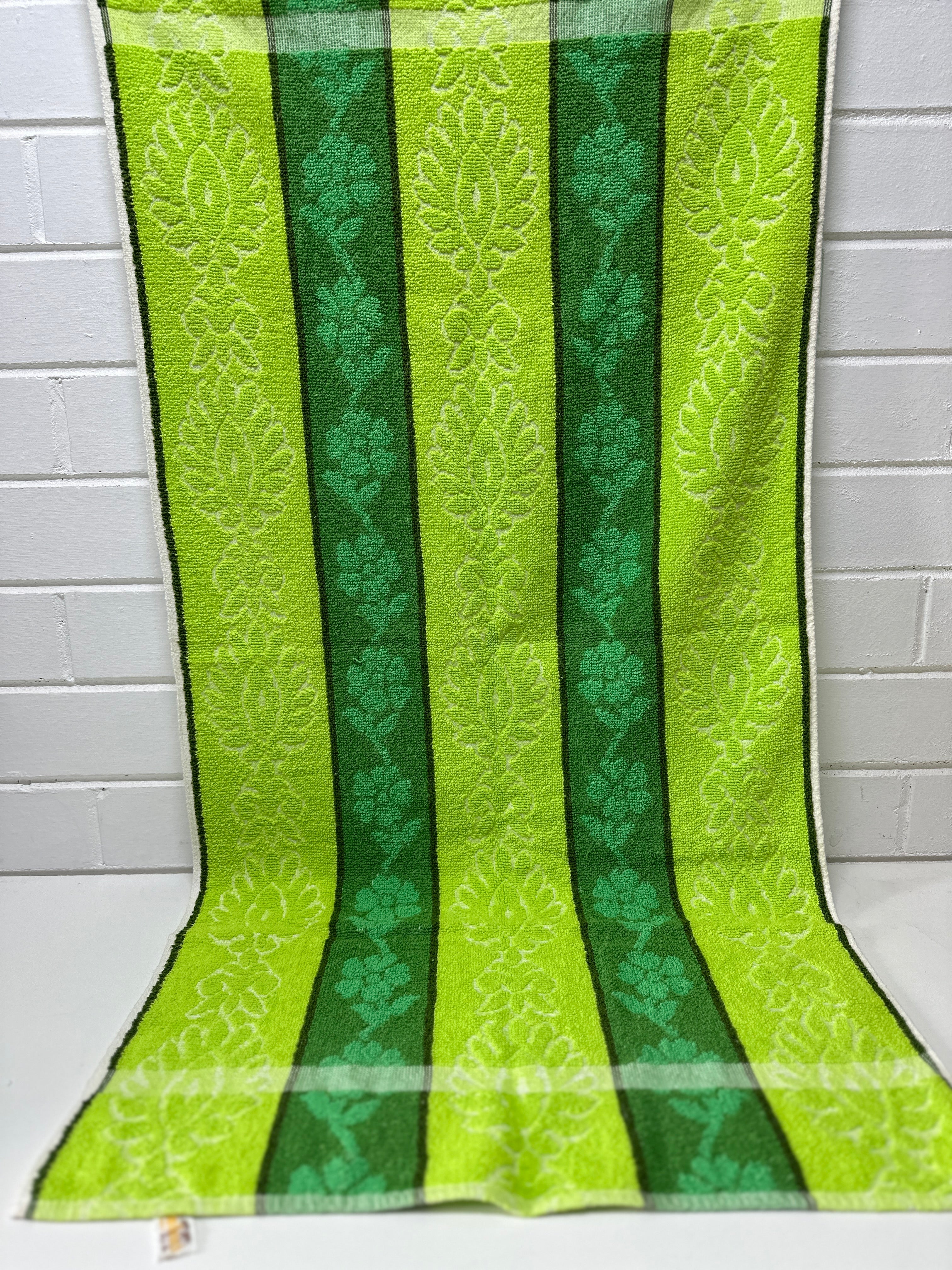 Vintage Green Bath Towel RETRO