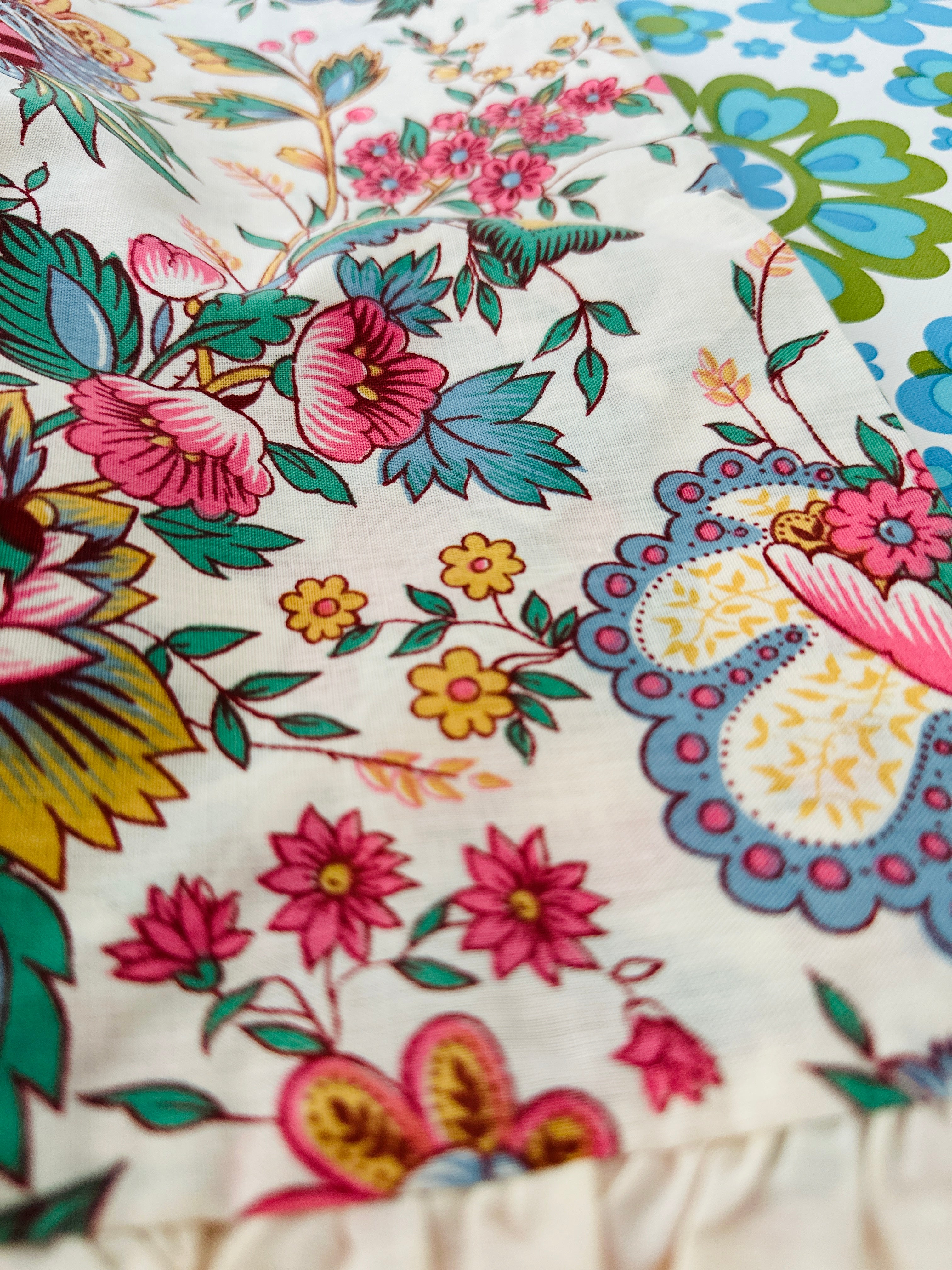 BRAND New Vintage Ruffled Pillow CASE