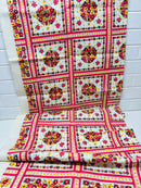 STUNNING Unused Vintage Tablecloth PRETTY