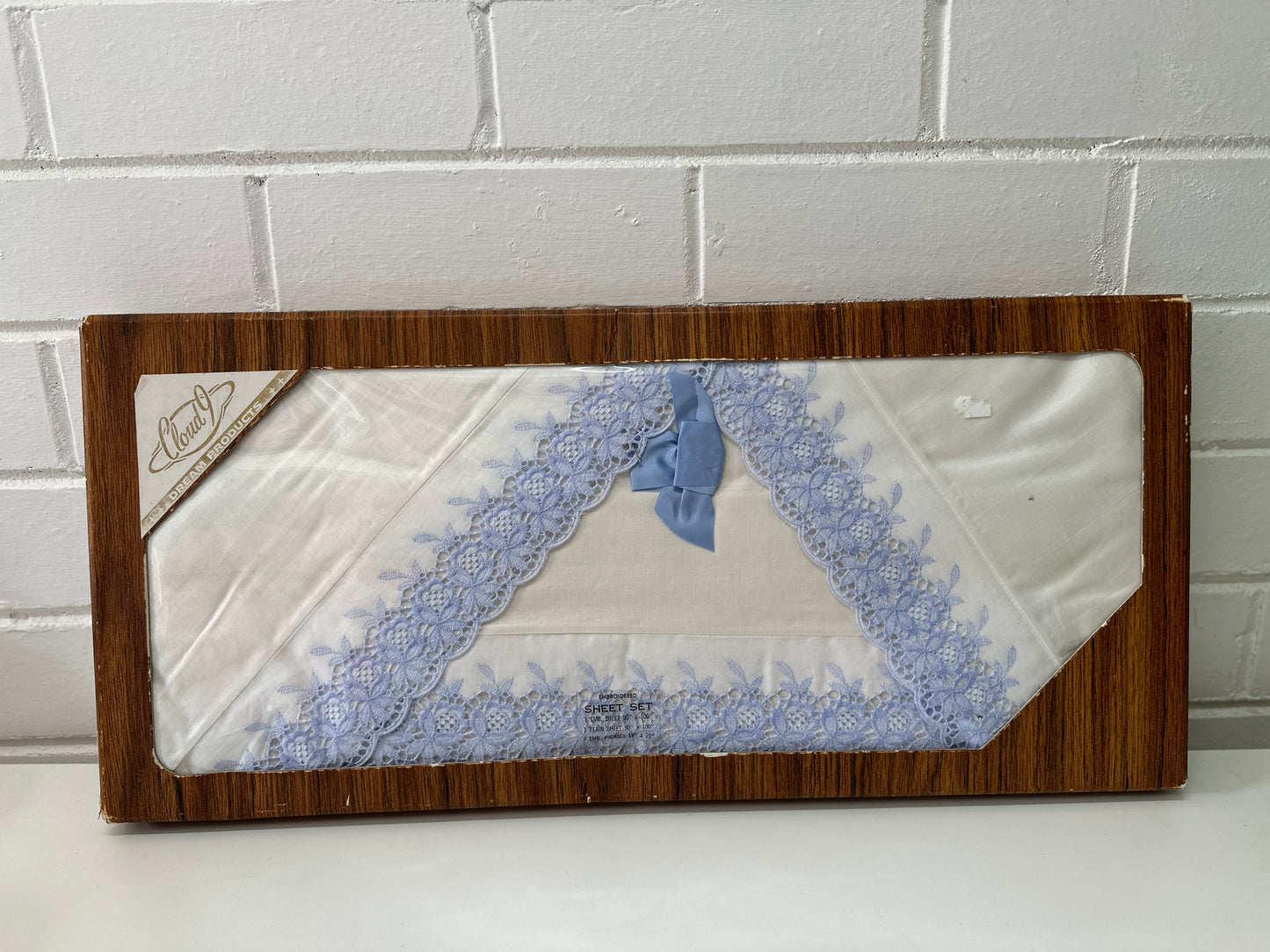 DOUBLE Bed Sheet Set RETRO Embroidered Boxed BLUE