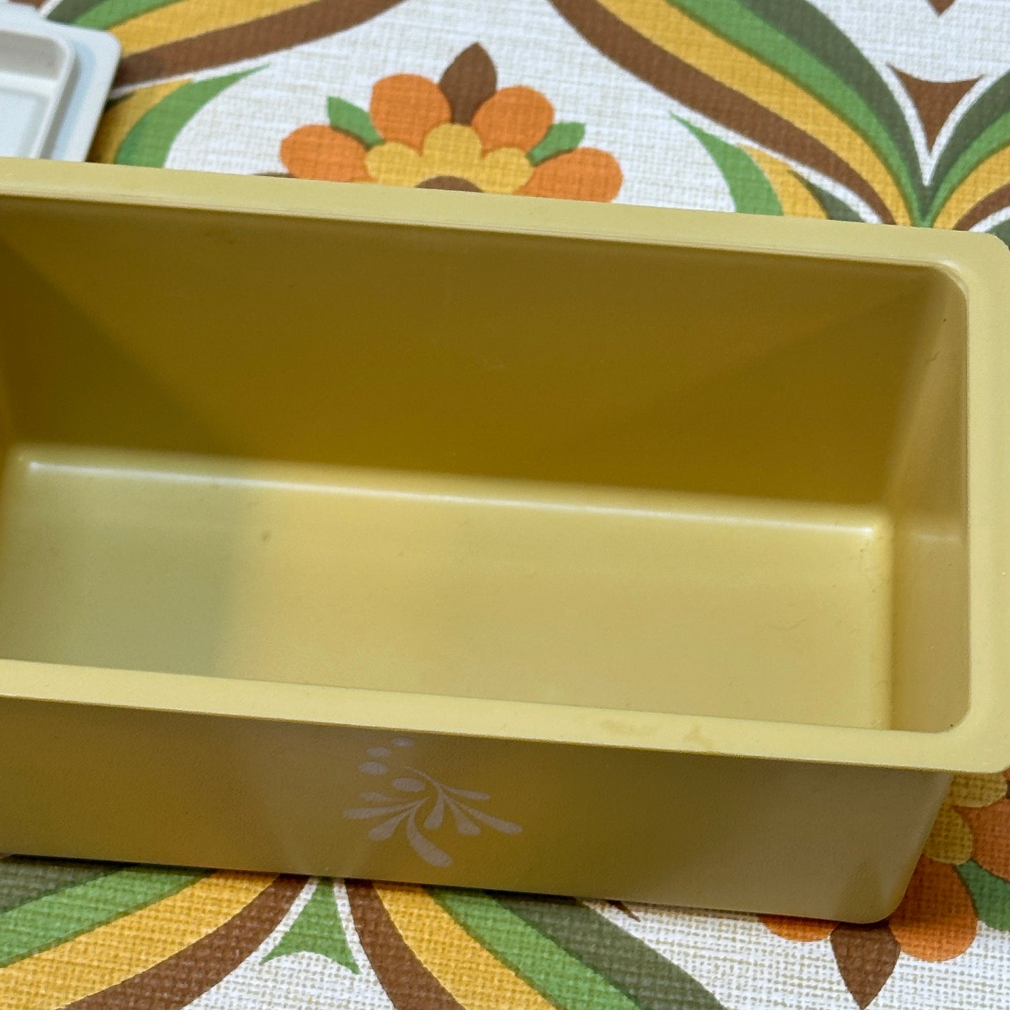 Butter Box TUPPERWARE Retro 70's – Pink Peacock