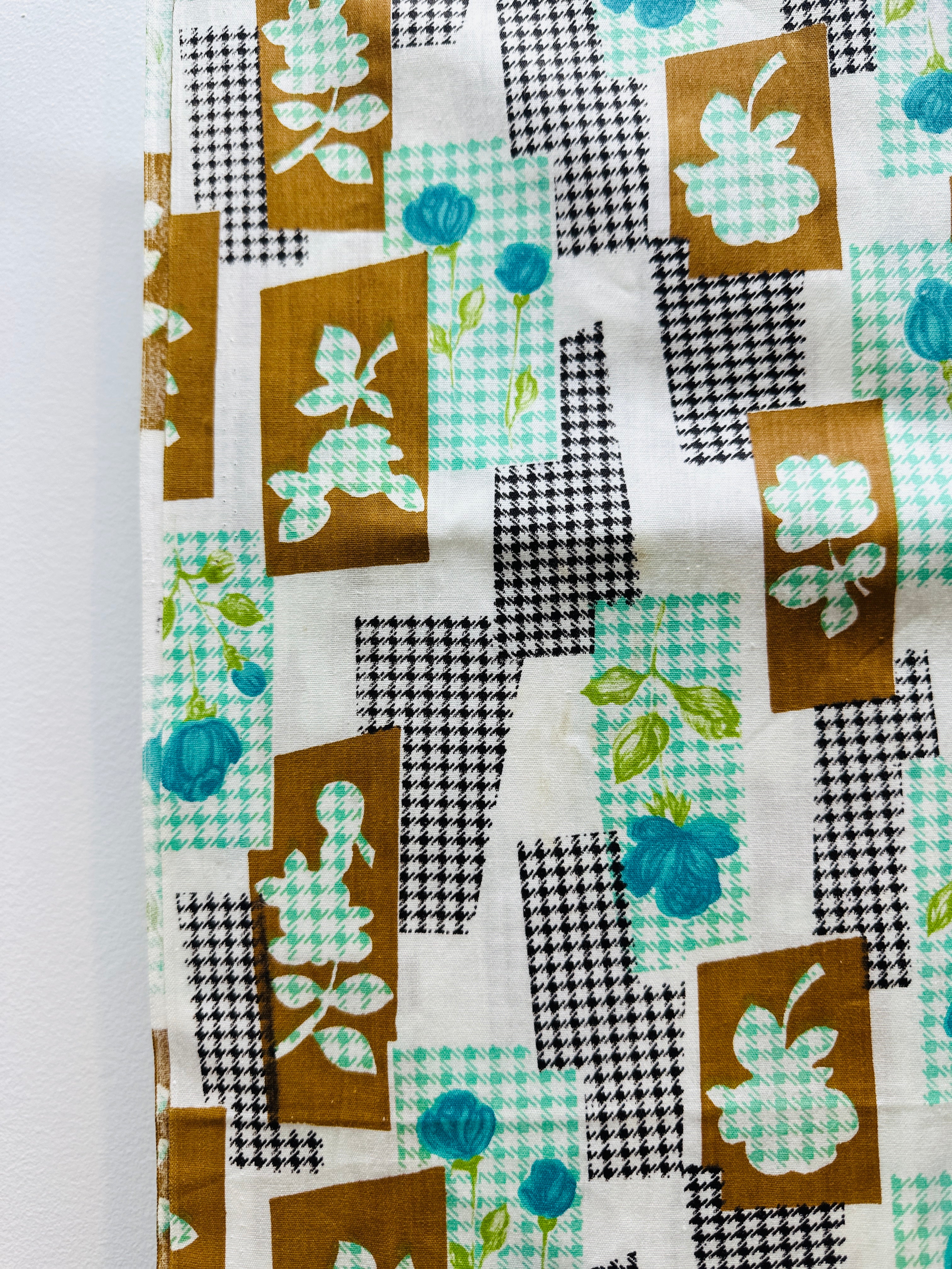 280cms Adorable Vintage Fabric Floral