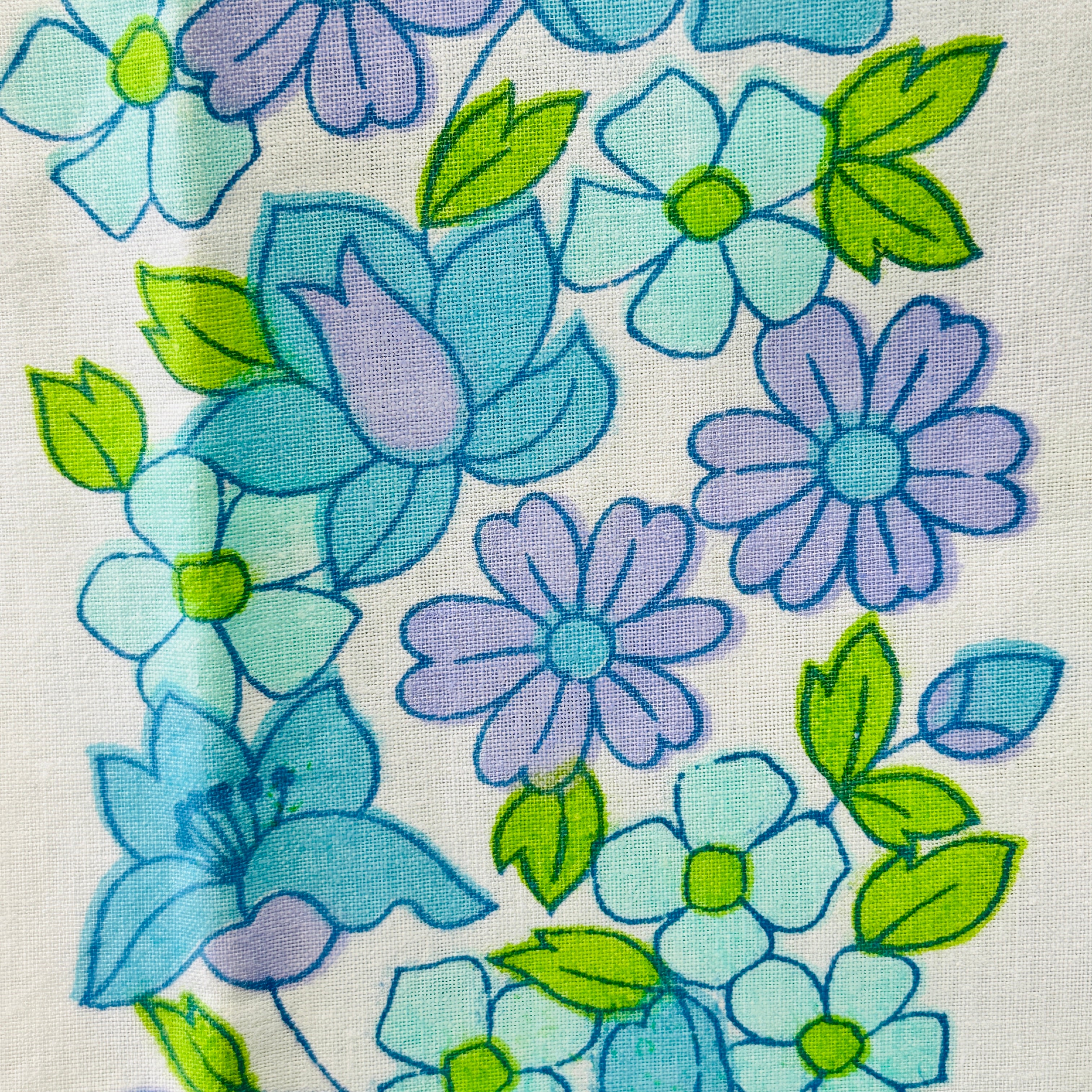 125cms Adorable ALL COTTON Vintage Fabric