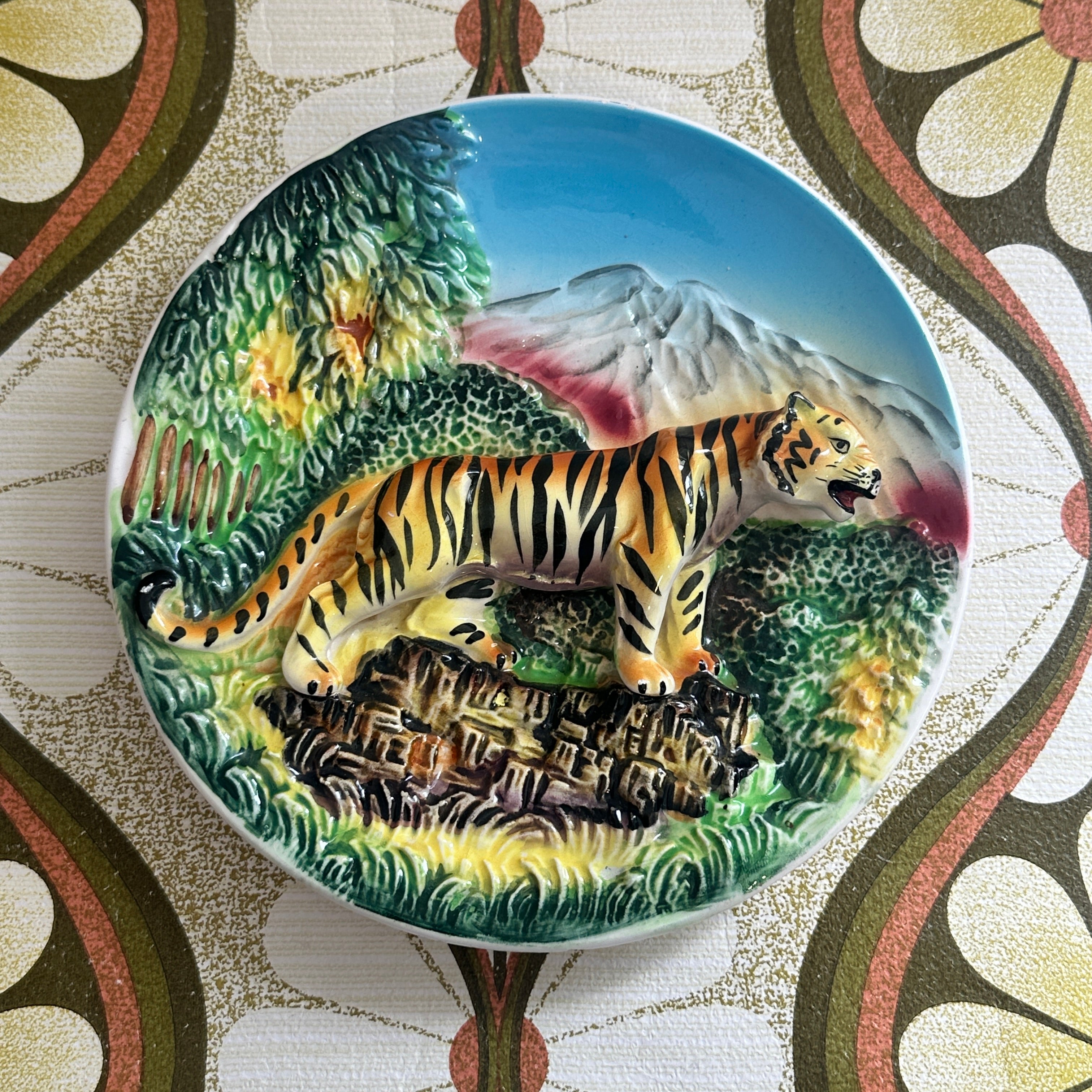 Kitsch Retro Wall Hanging