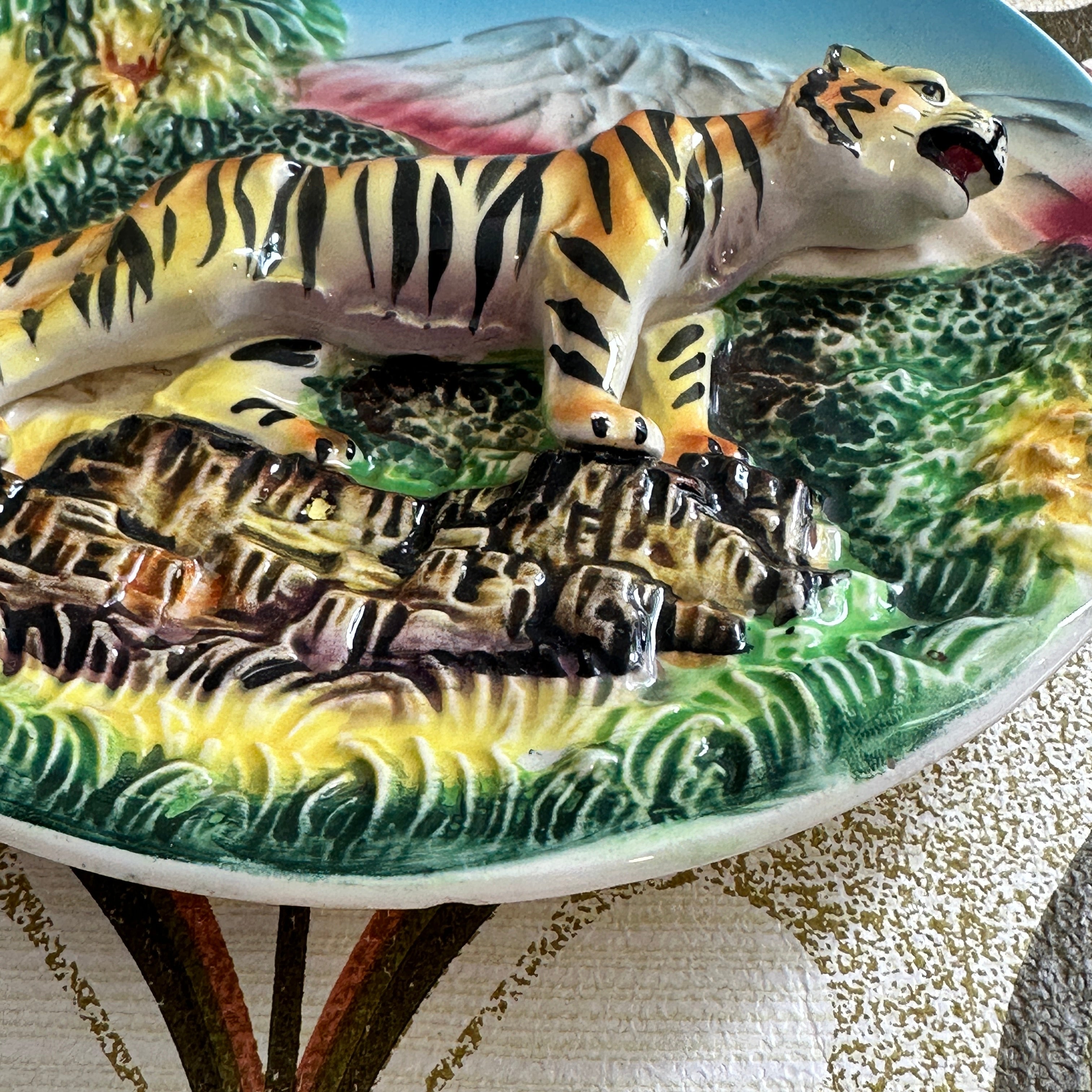 Kitsch Retro Wall Hanging