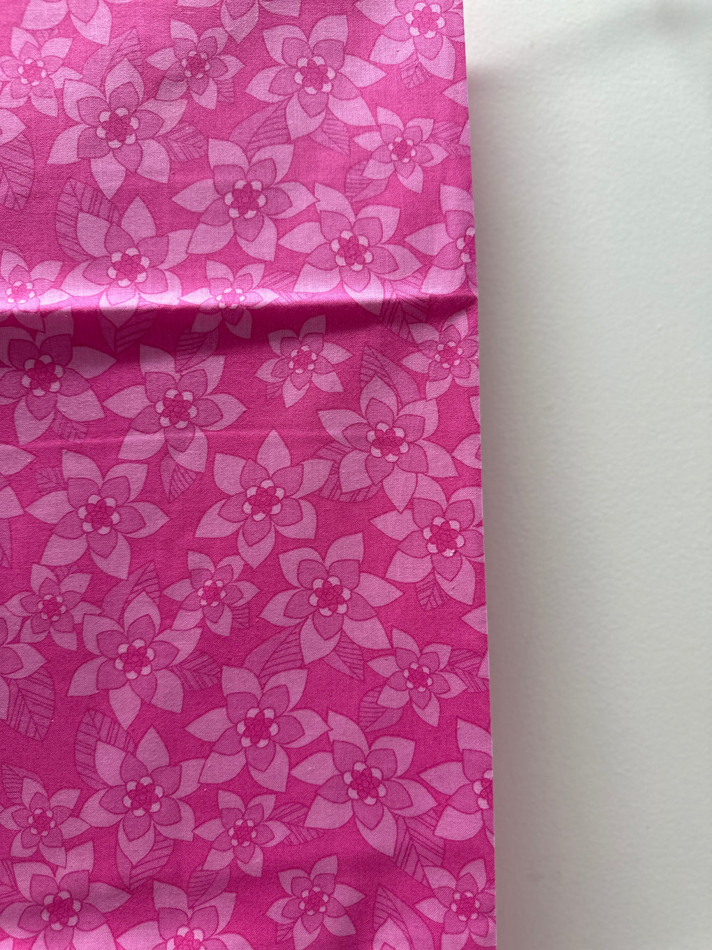 200cms Modern Pink Floral Fabric Cotton