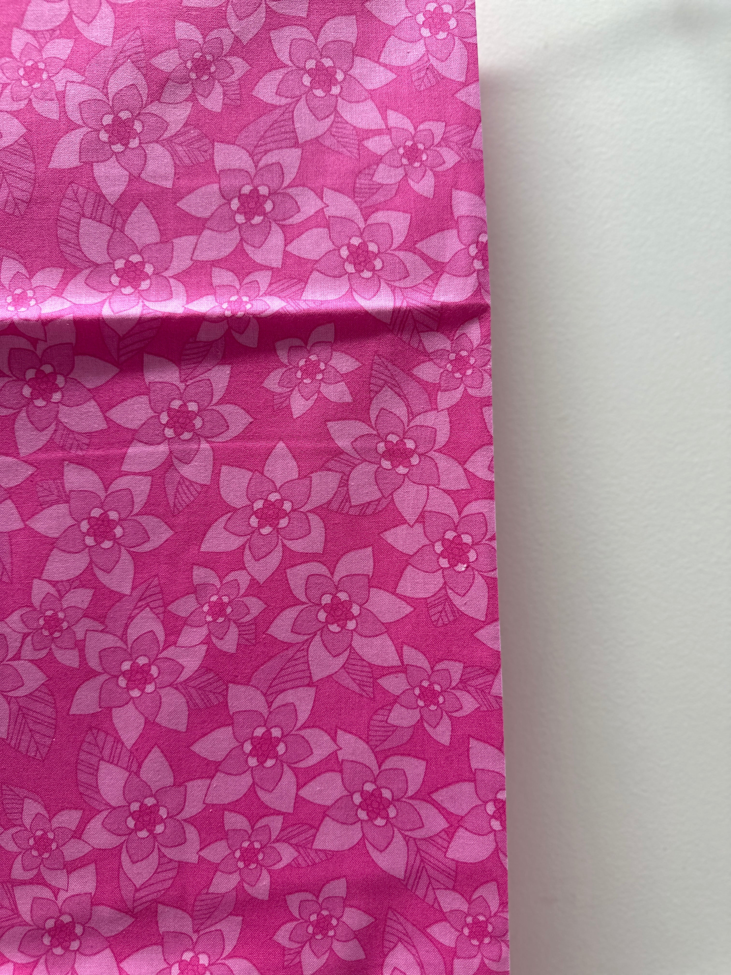 200cms Modern Pink Floral Fabric Cotton