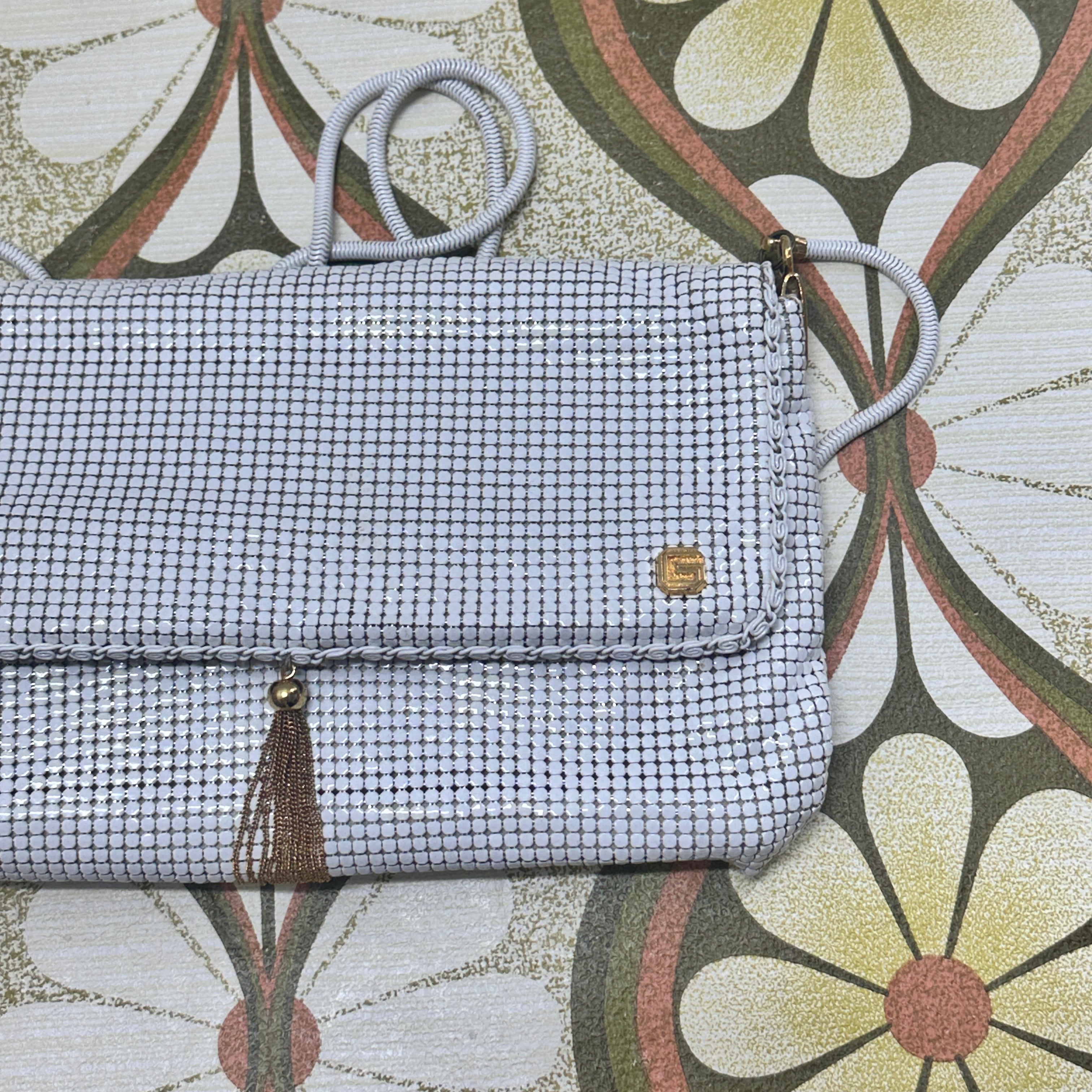 Bright WHITE Vintage GLOMESH Handbag Collectable