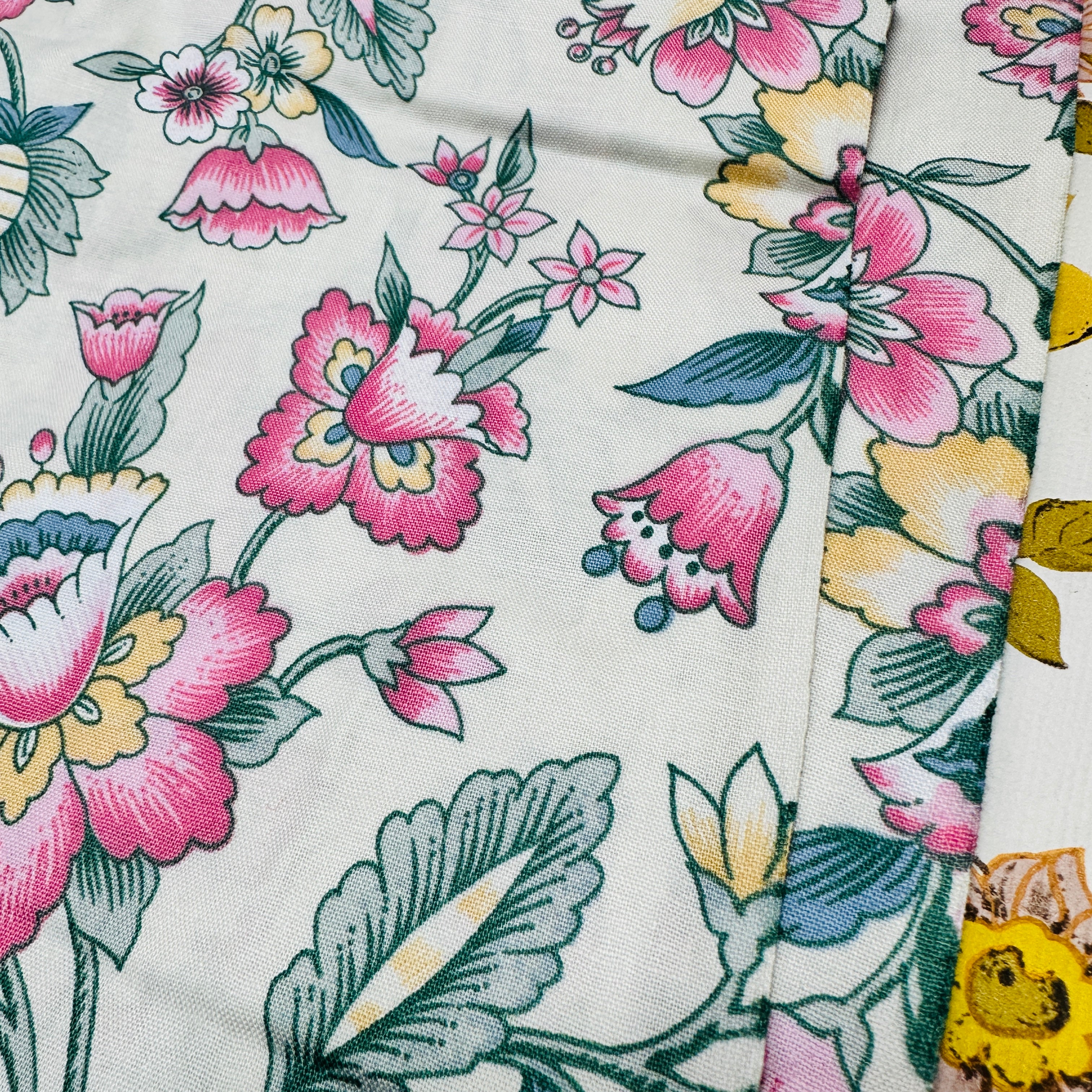 340cms UNUSED Cotton Fabric Beautiful&nbsp;