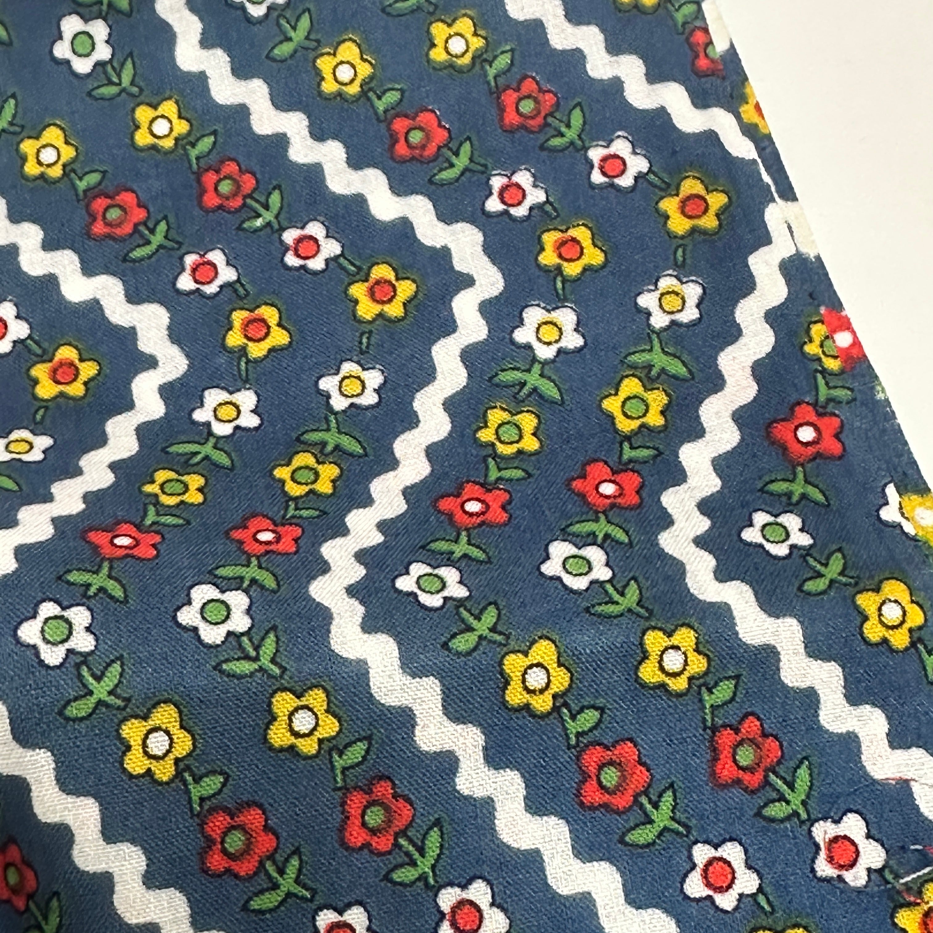 88cms Beautiful Vintage Cotton Remnant