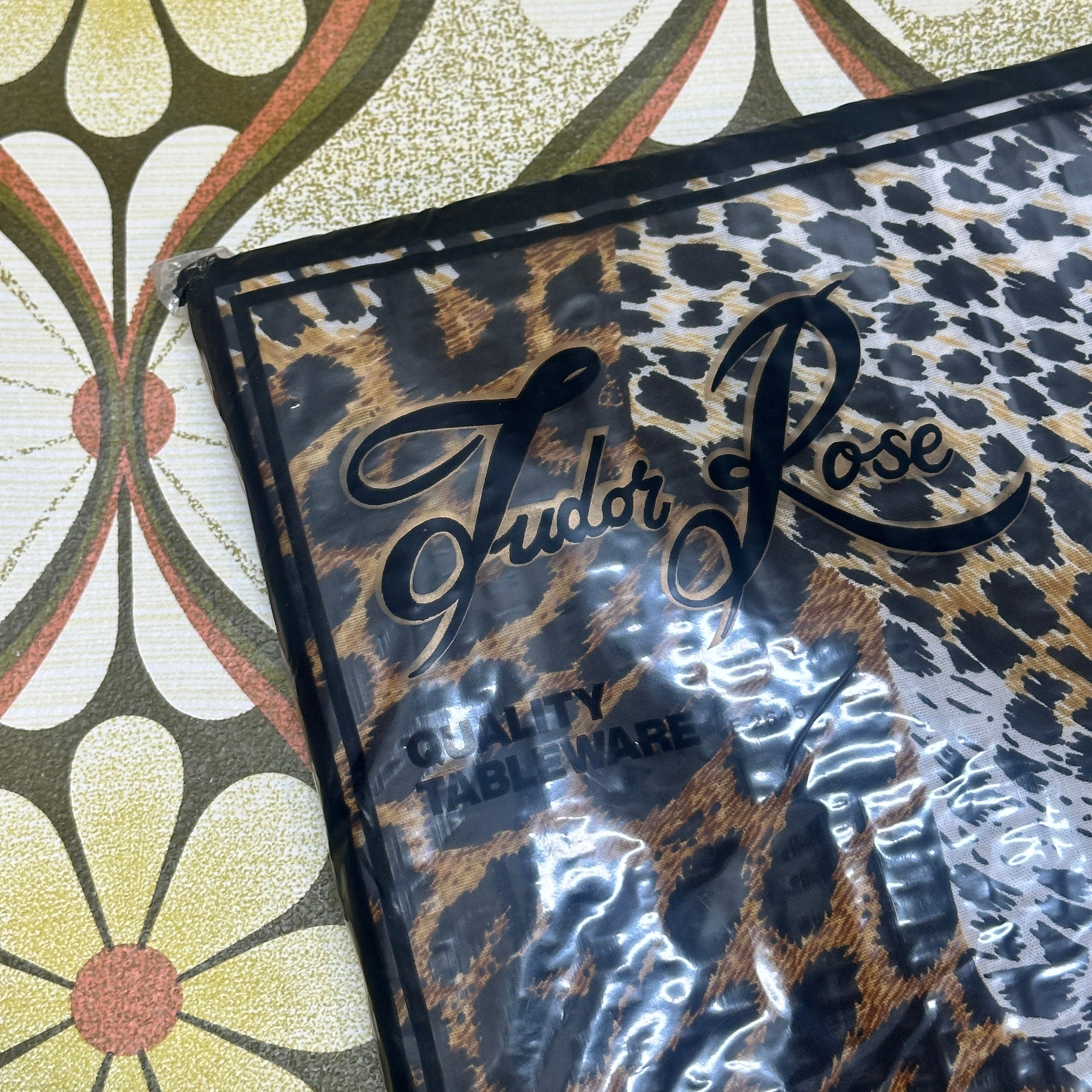 TUDOR Rose Tablecloth Cotton UNUSED Vintage