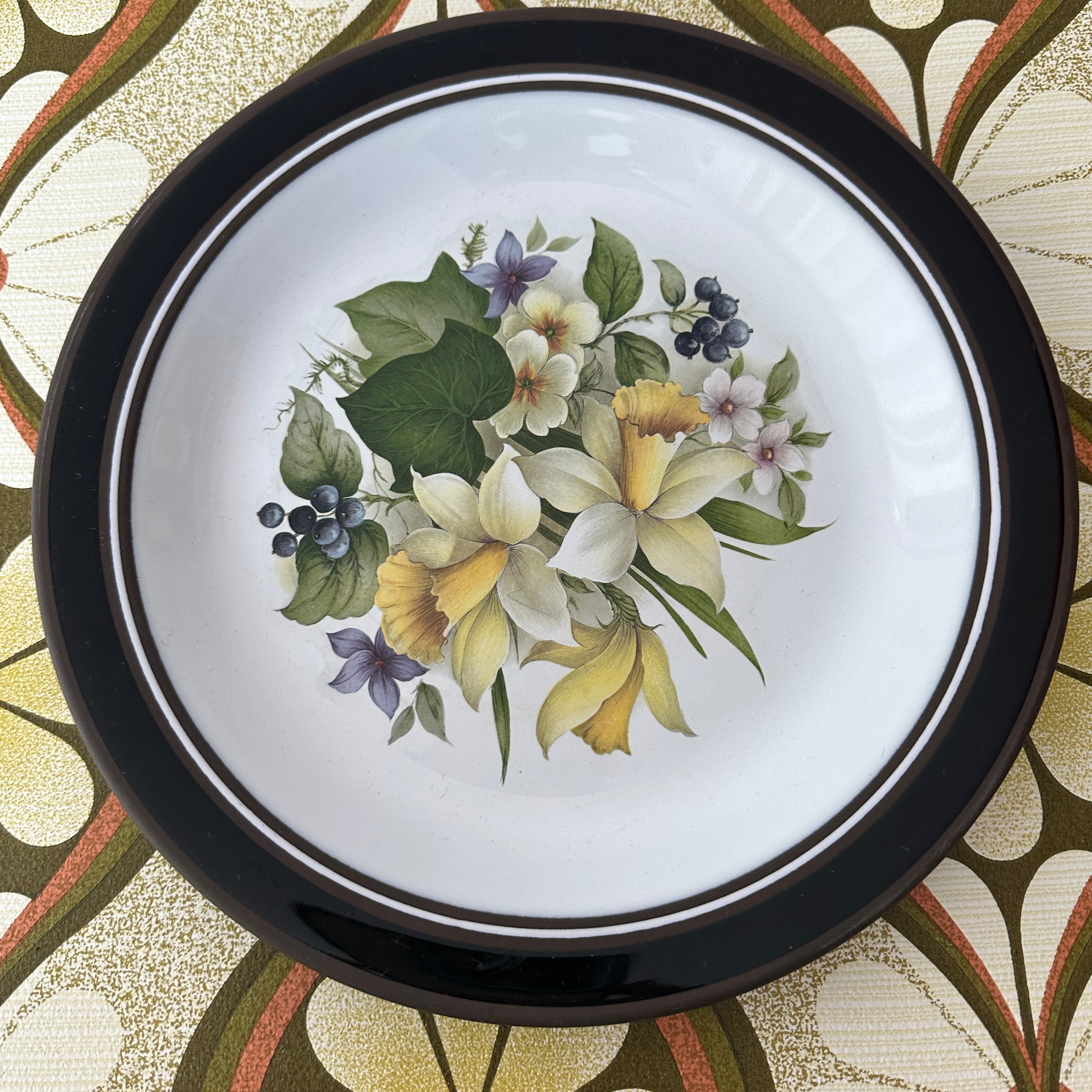 HORNSEA Collector PLATE Vintage Floral