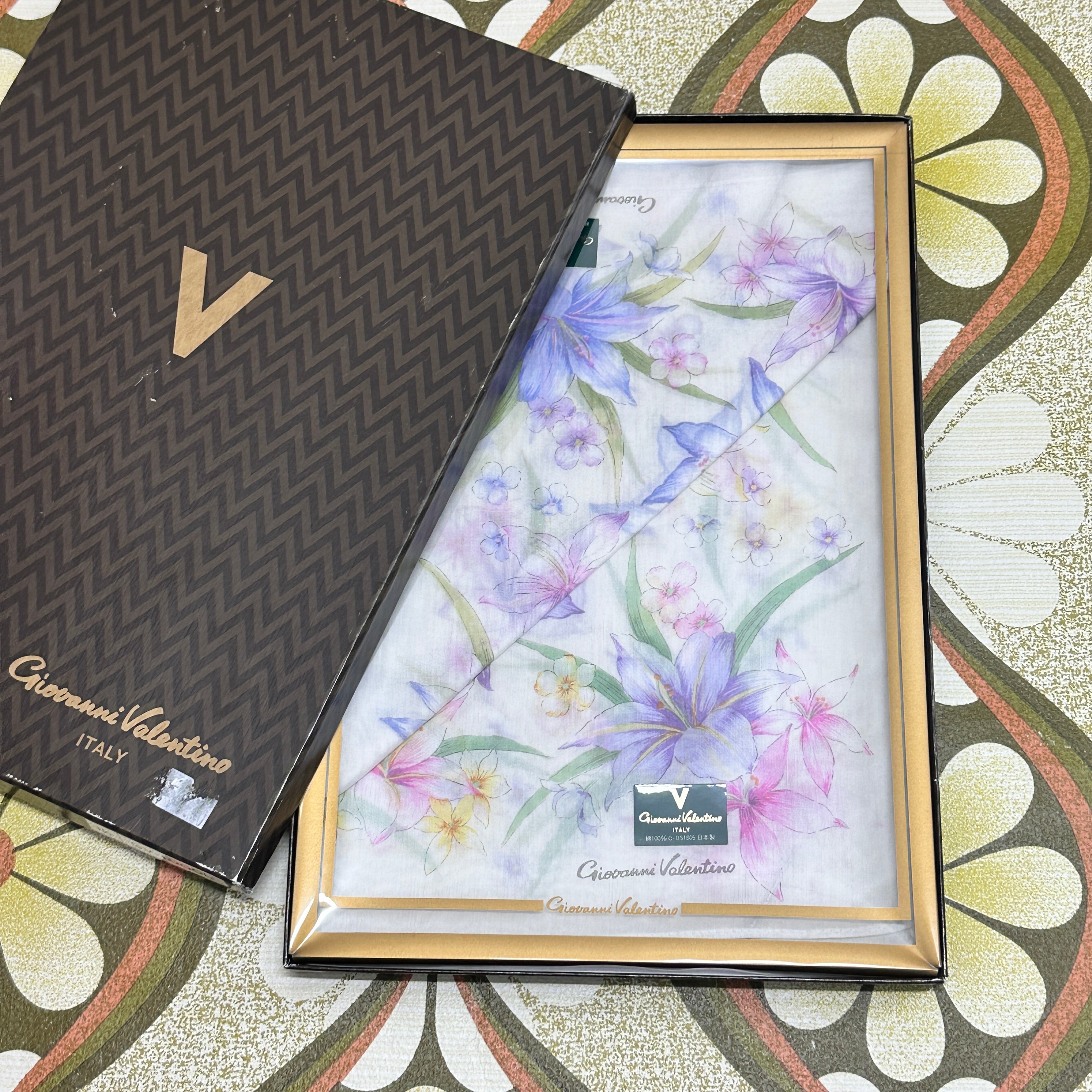 Giovanni Valentino Boxed Hankies