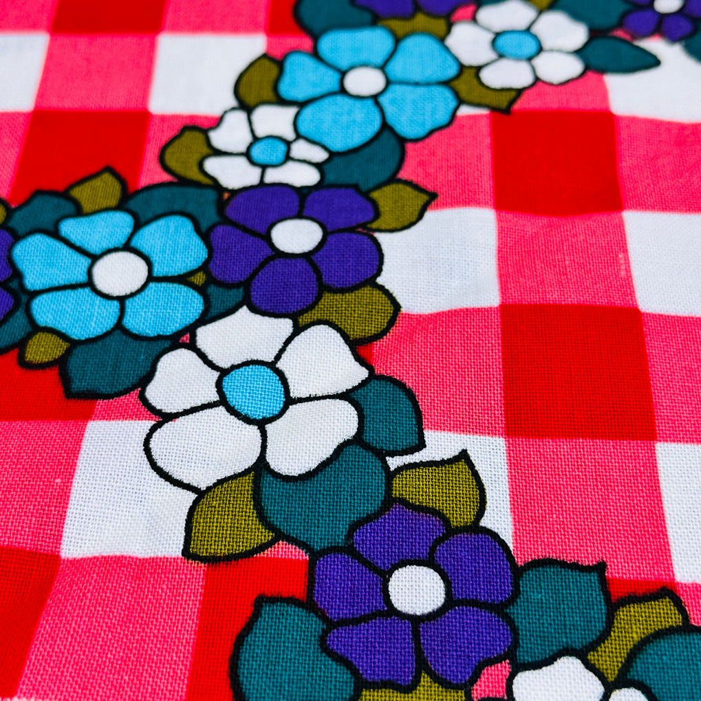 European Vintage Cotton Fabric Remnant