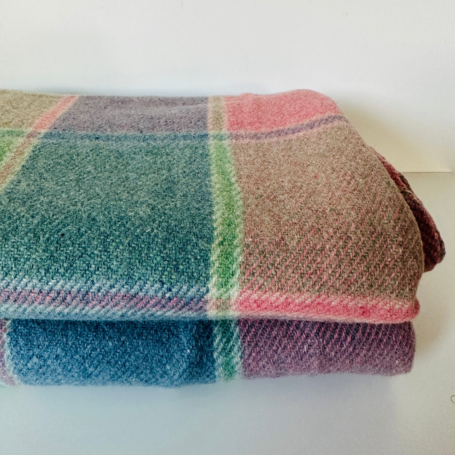 Beautiful Vintage Wool Blanket Pink Peacock