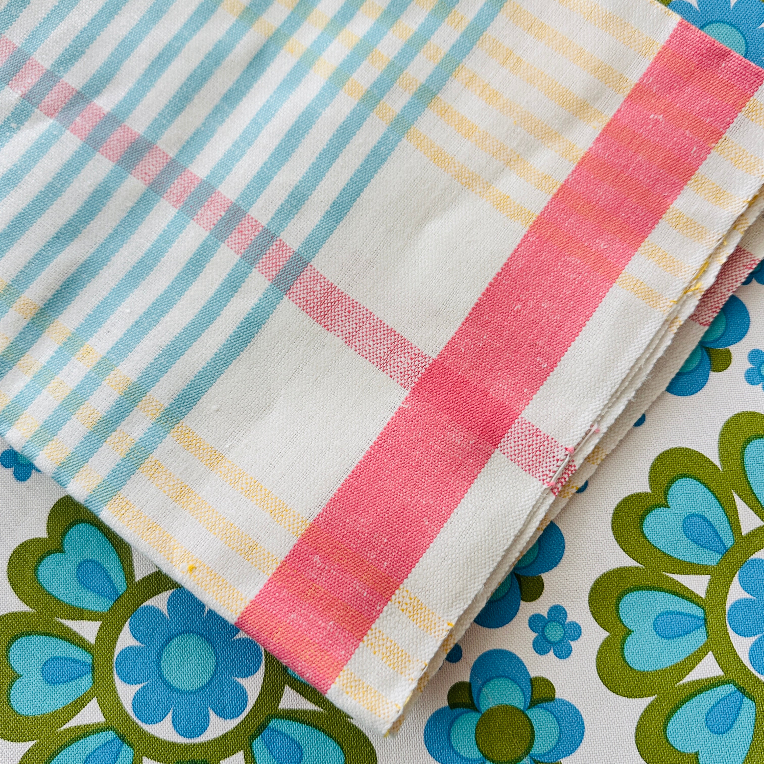 Large Linen UNUSED Vintage Tea Towel Pink & Blue