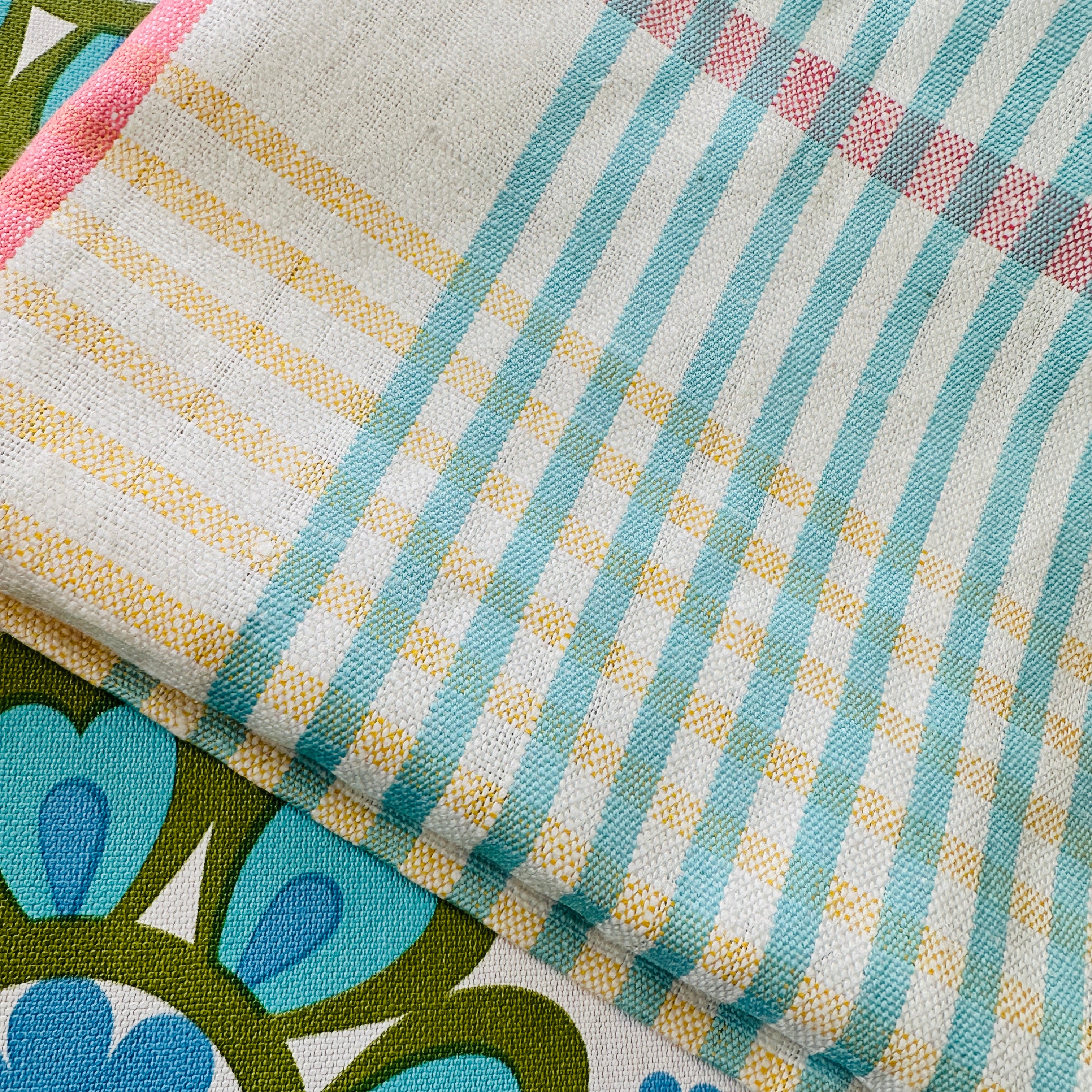 Large Linen UNUSED Vintage Tea Towel Pink & Blue