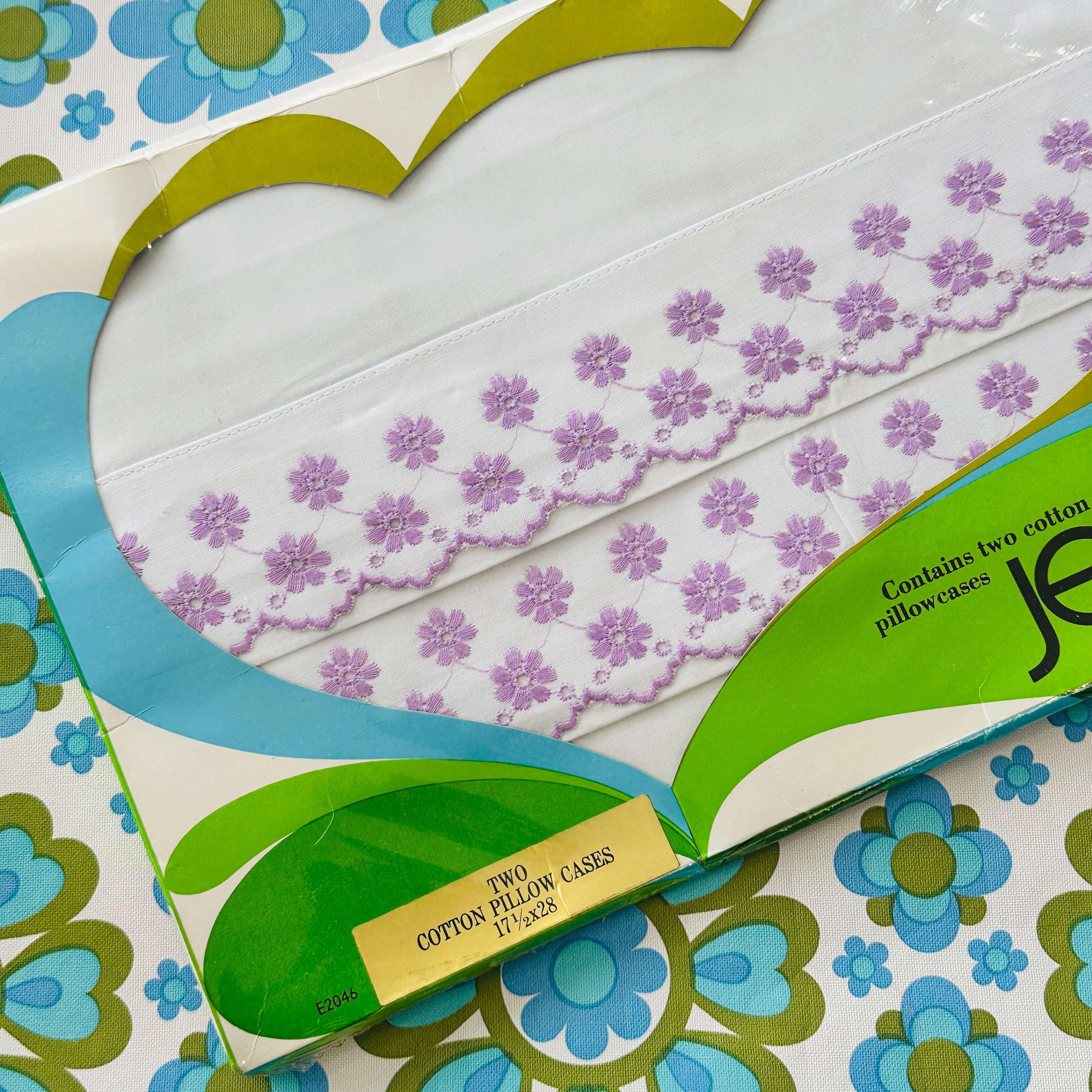 Awesome Vintage Pillow Case PAIR Boxed