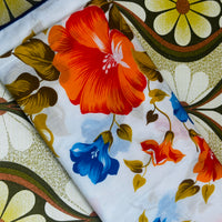 Pretty Bold Unused Vintage Tablecloth